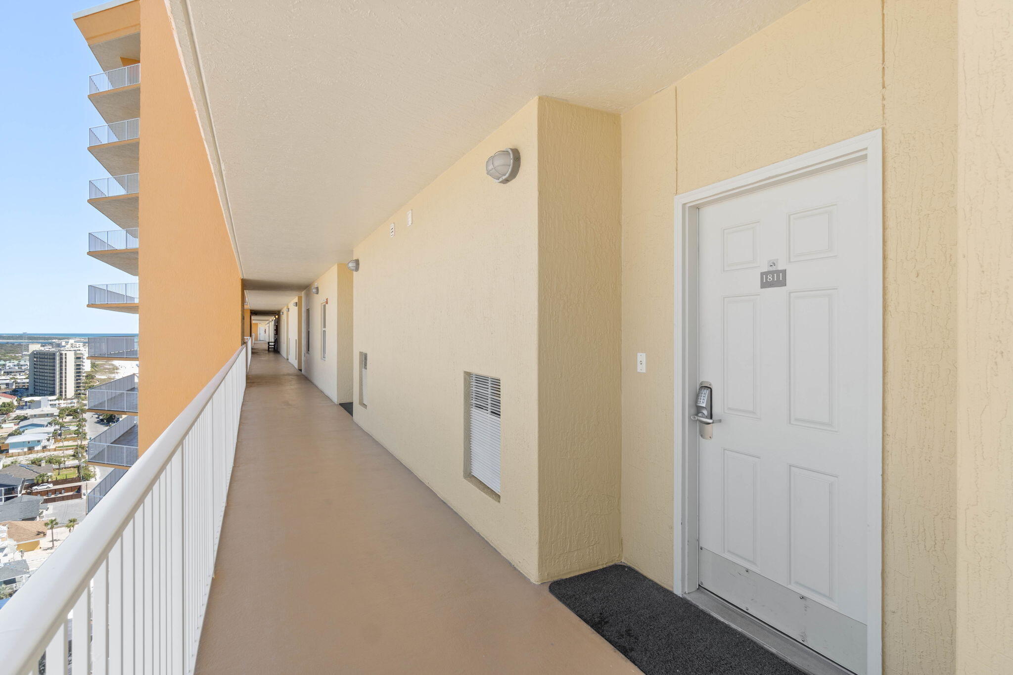 TREASURE ISLAND - Residential