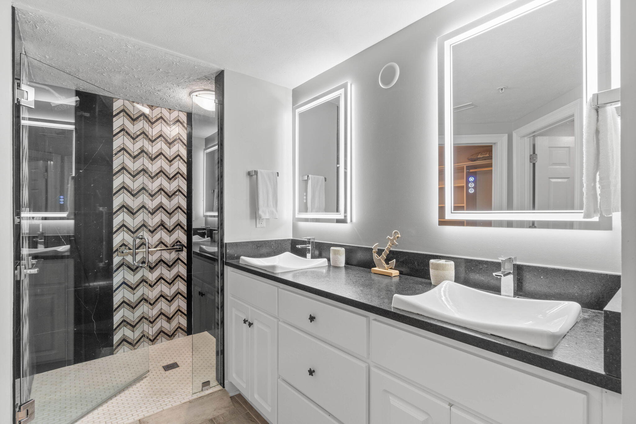 TREASURE ISLAND - Residential