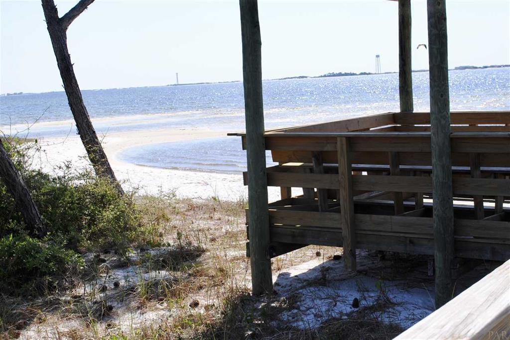 BISCAYNE POINTE - Residential