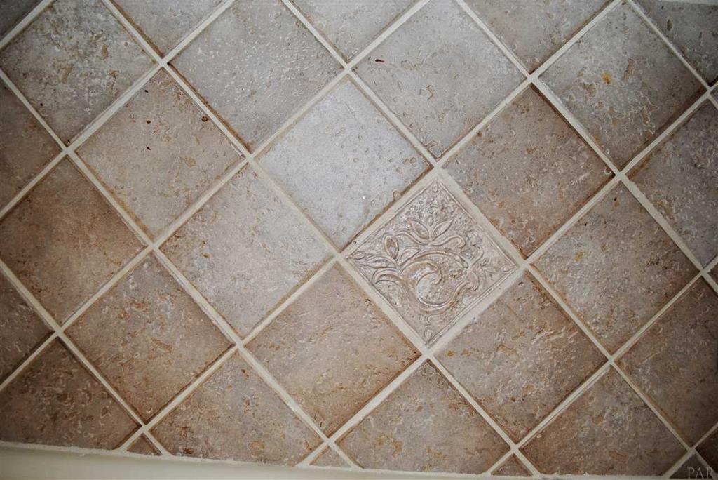 BISCAYNE POINTE - Residential