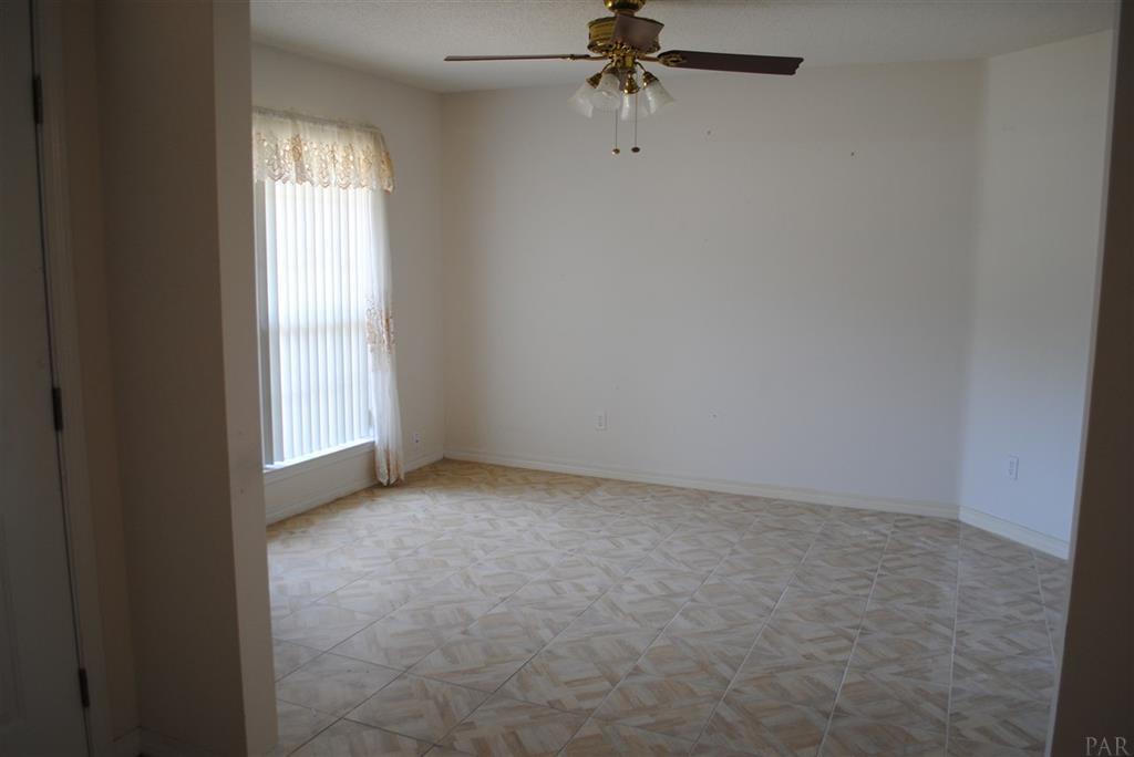 BISCAYNE POINTE - Residential