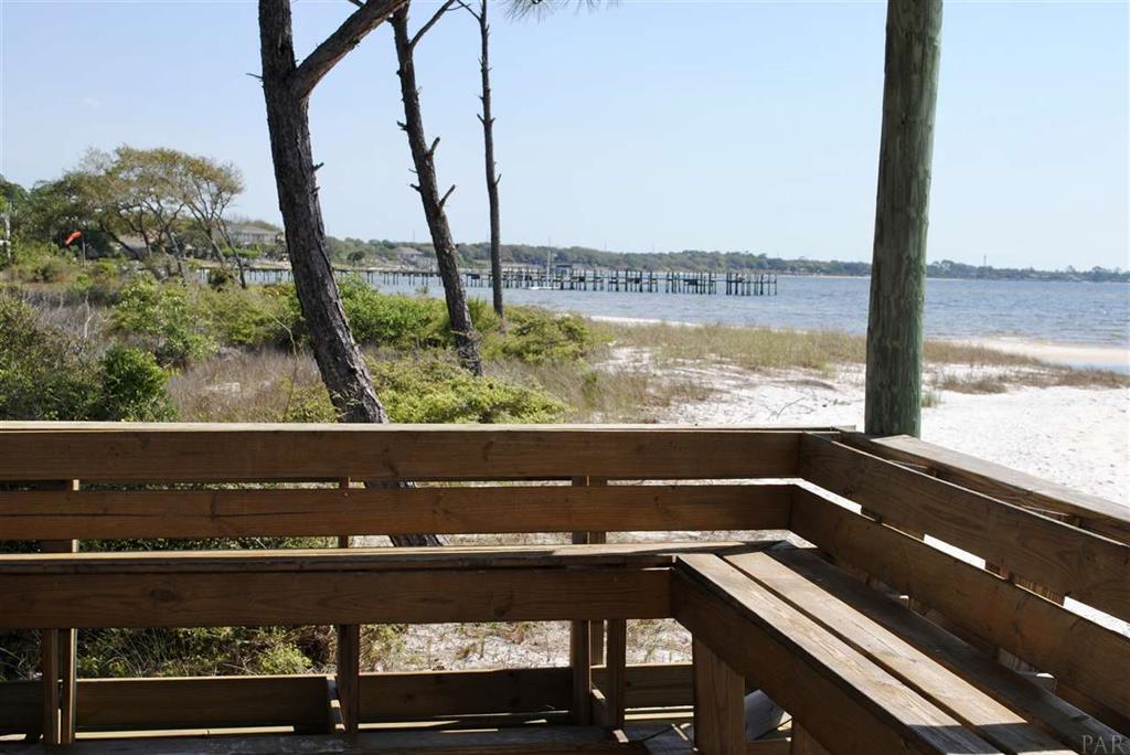 BISCAYNE POINTE - Residential