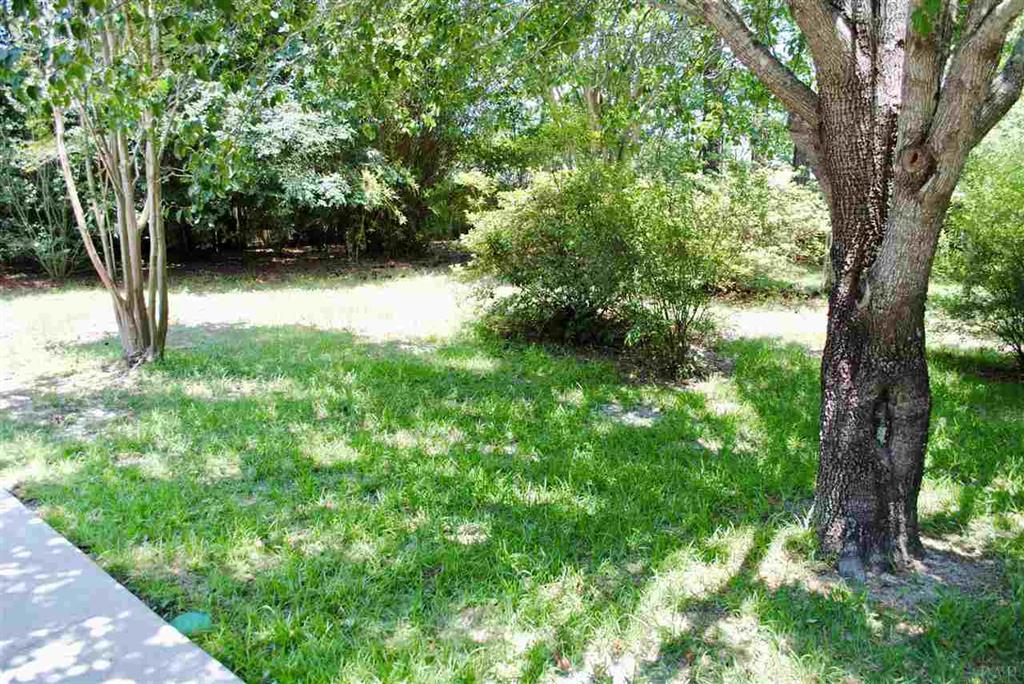 BISCAYNE POINTE - Residential