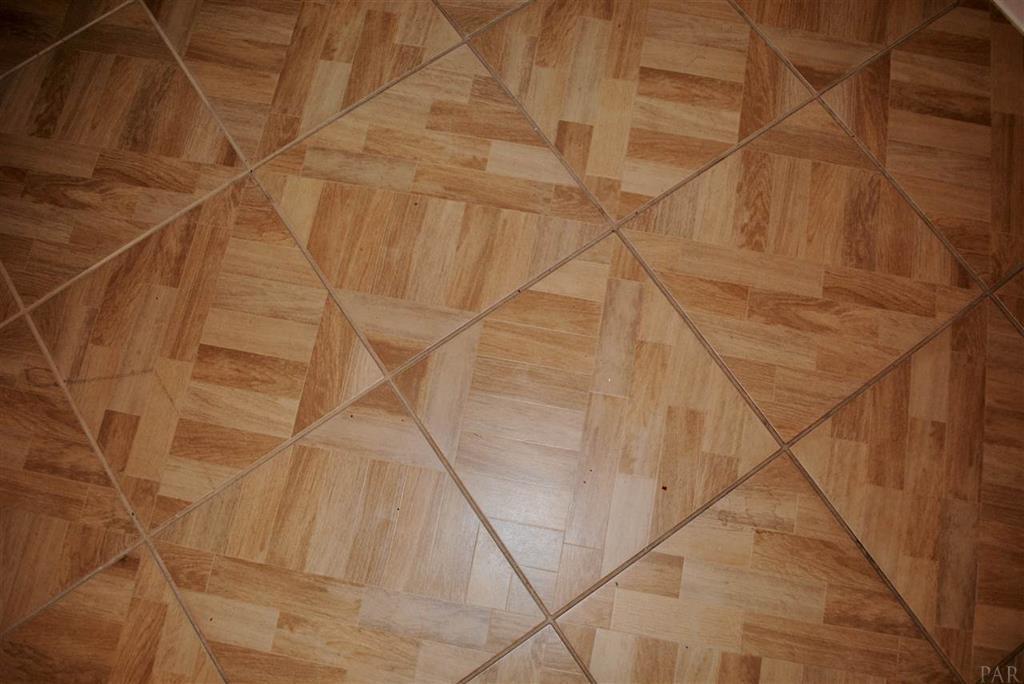 BISCAYNE POINTE - Residential