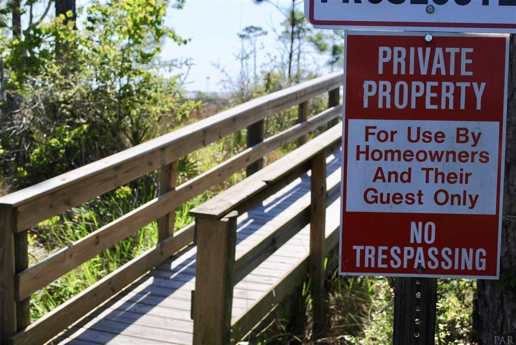 BISCAYNE POINTE - Residential