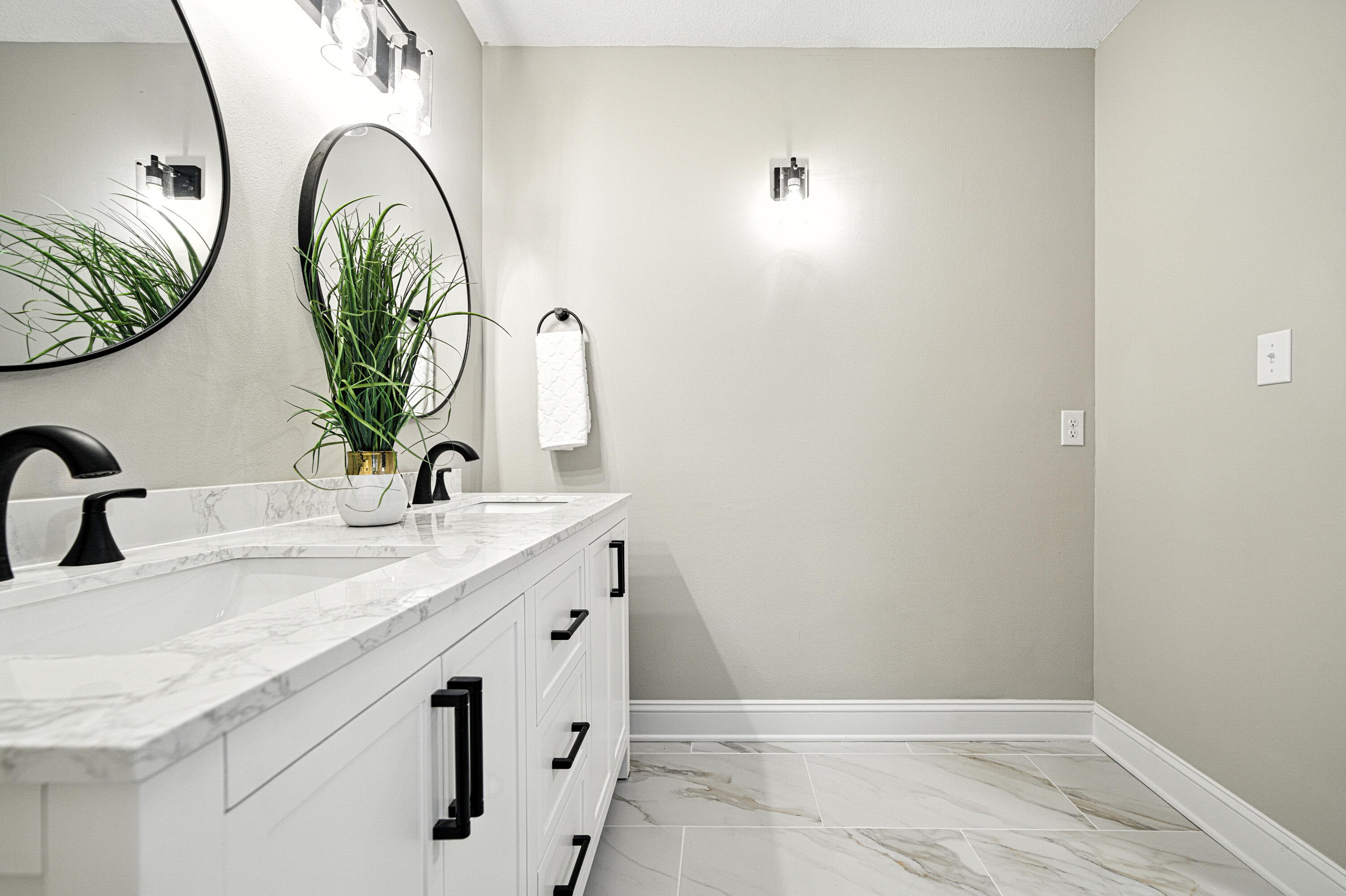 KELL-AIRE GARDENS - Residential