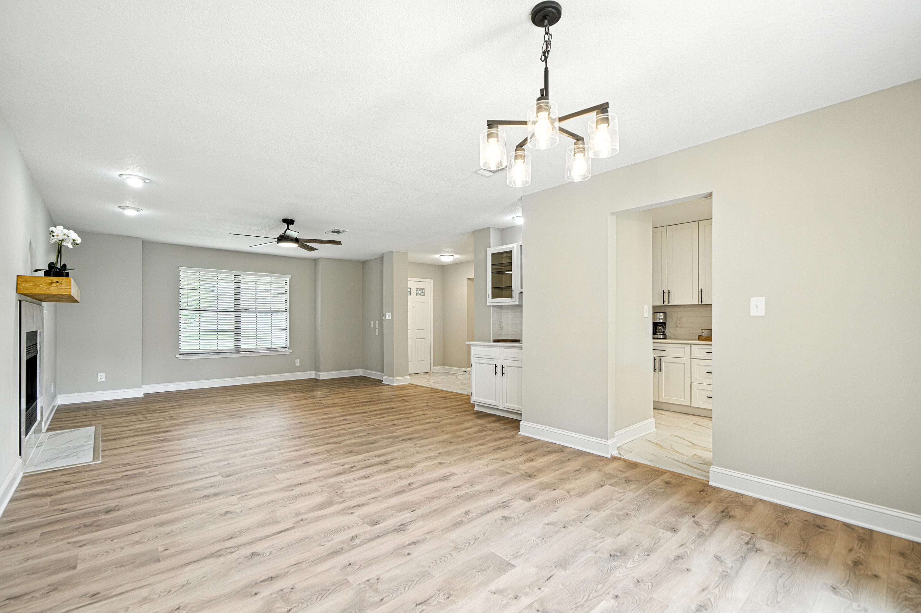 KELL-AIRE GARDENS - Residential
