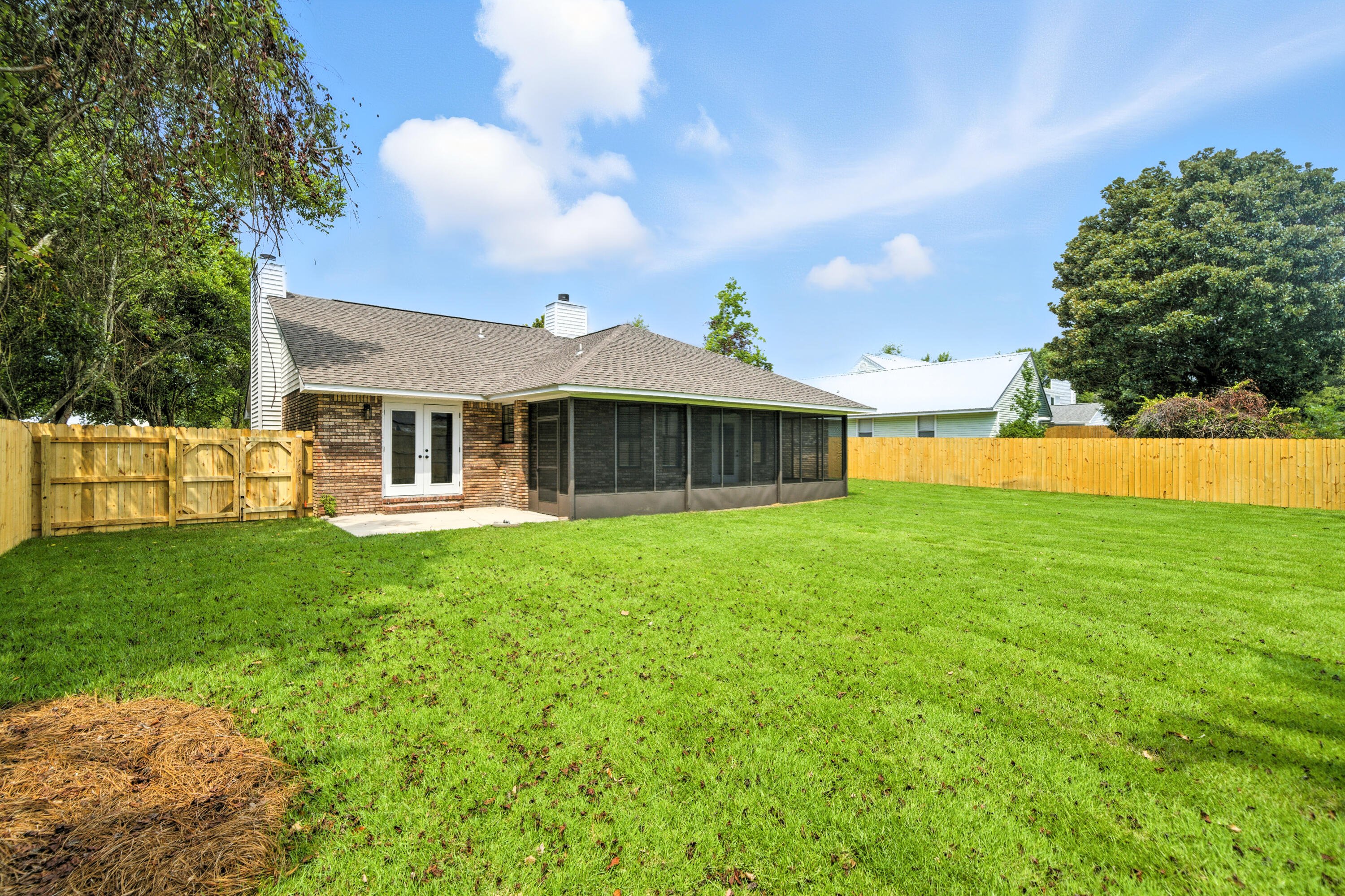 KELL-AIRE GARDENS - Residential