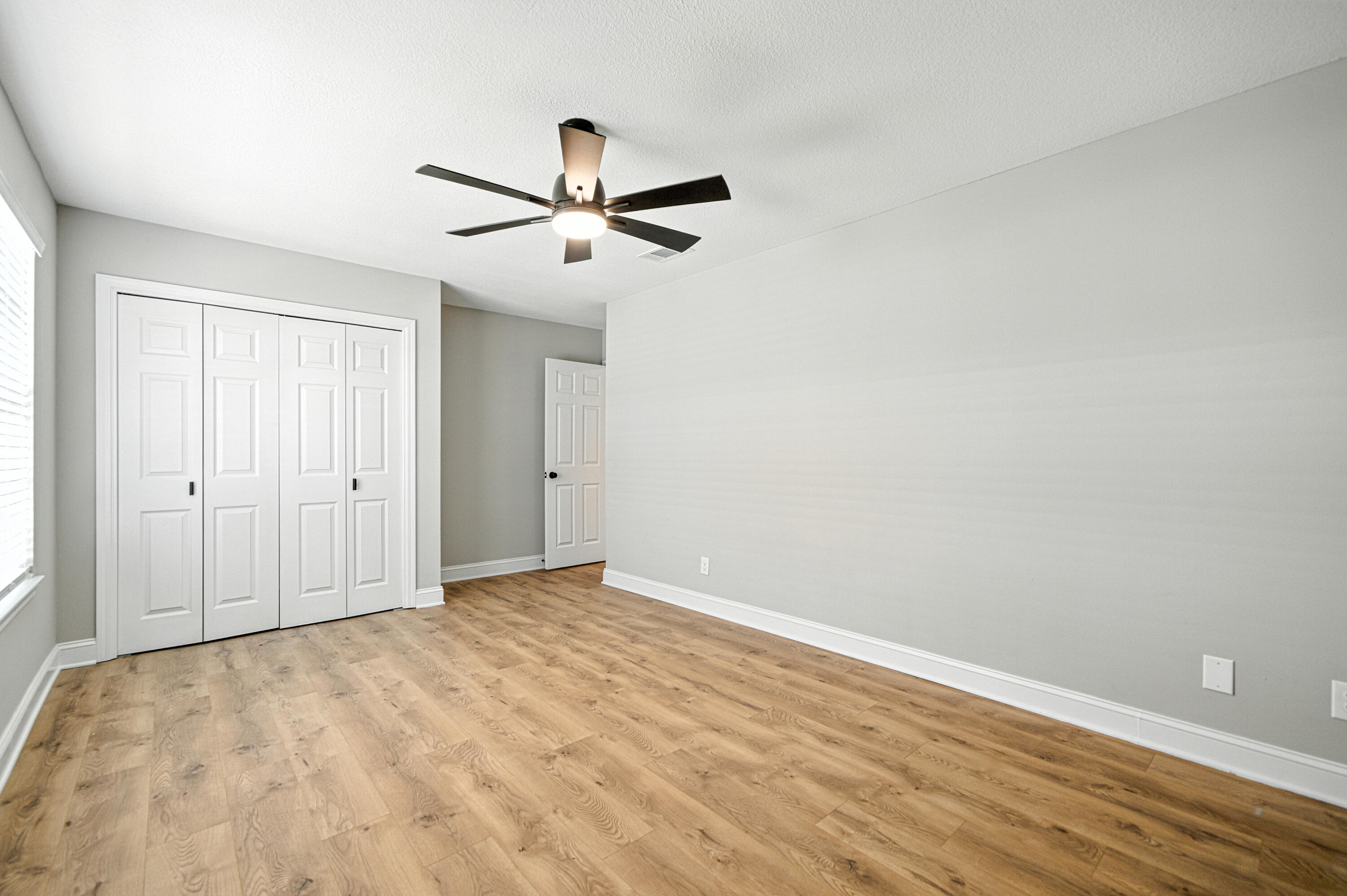 KELL-AIRE GARDENS - Residential