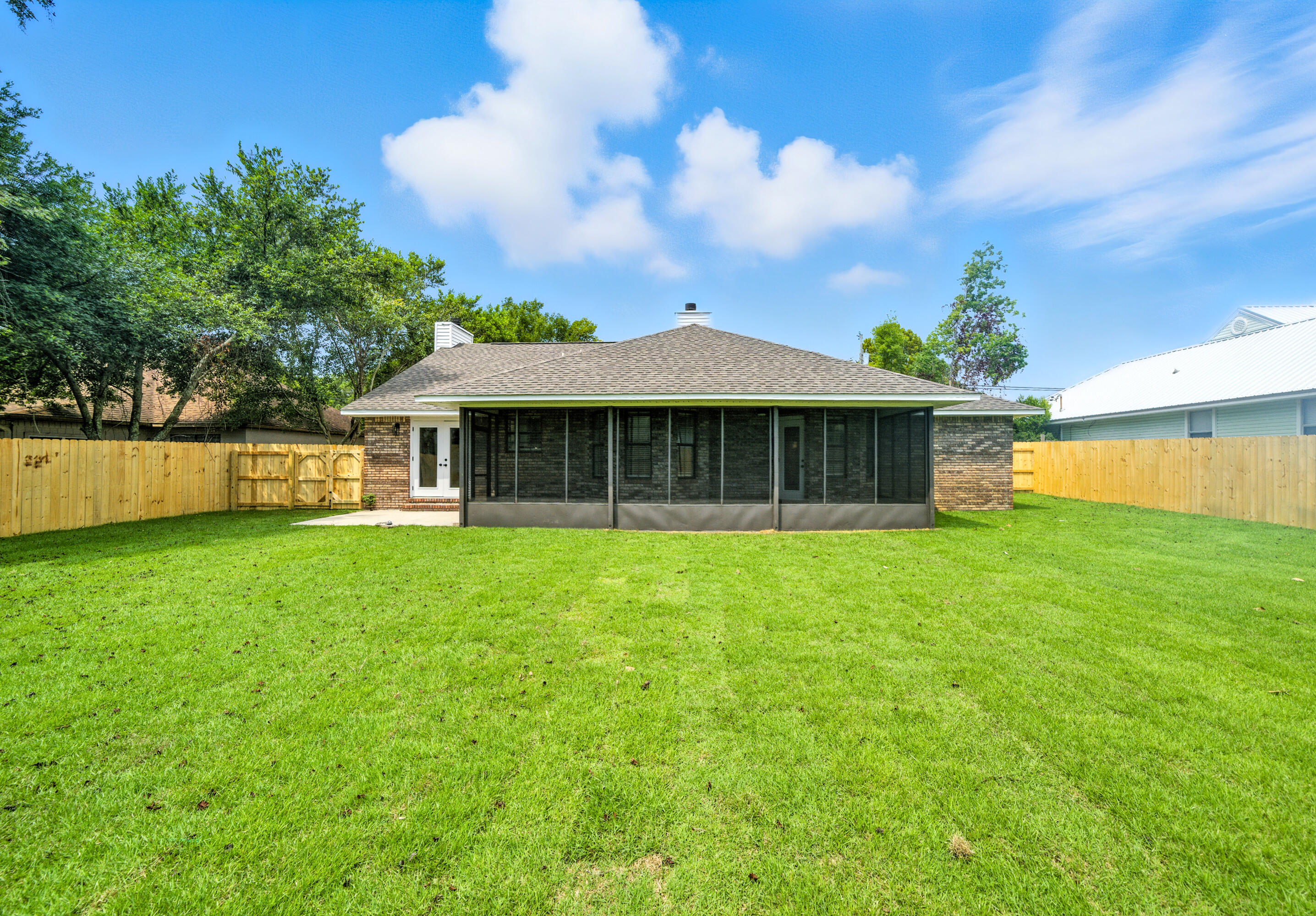 KELL-AIRE GARDENS - Residential