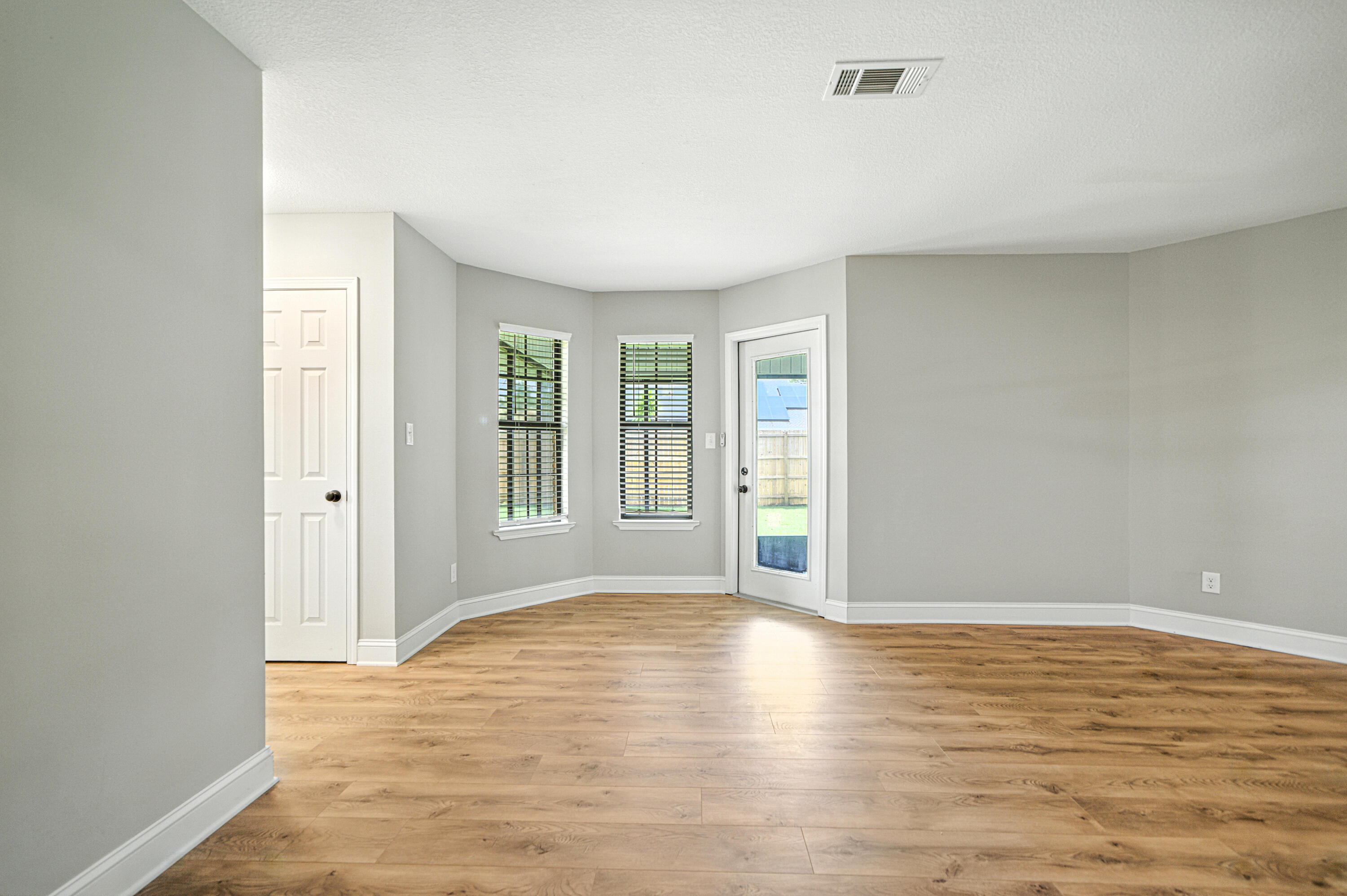 KELL-AIRE GARDENS - Residential