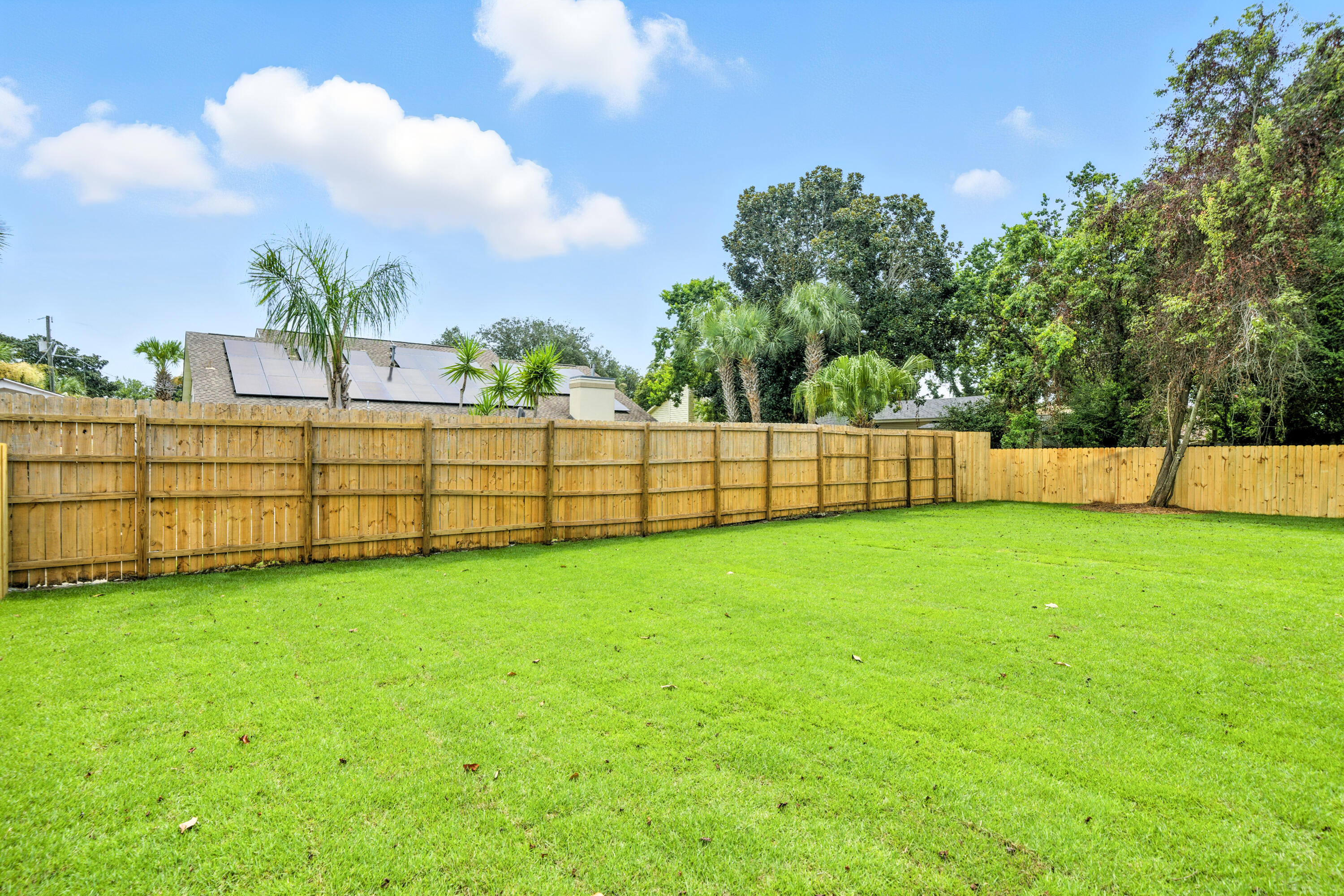 KELL-AIRE GARDENS - Residential
