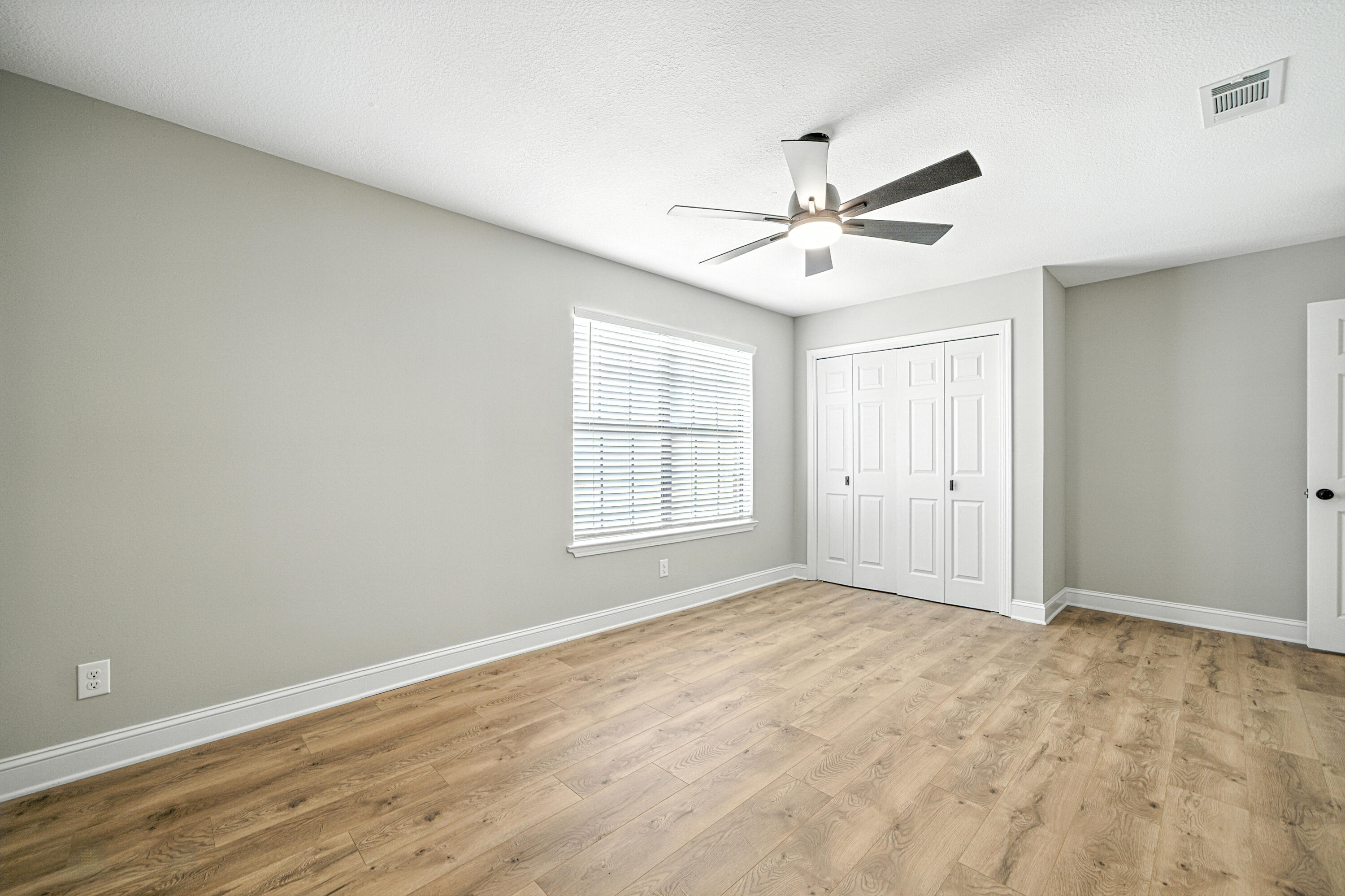 KELL-AIRE GARDENS - Residential