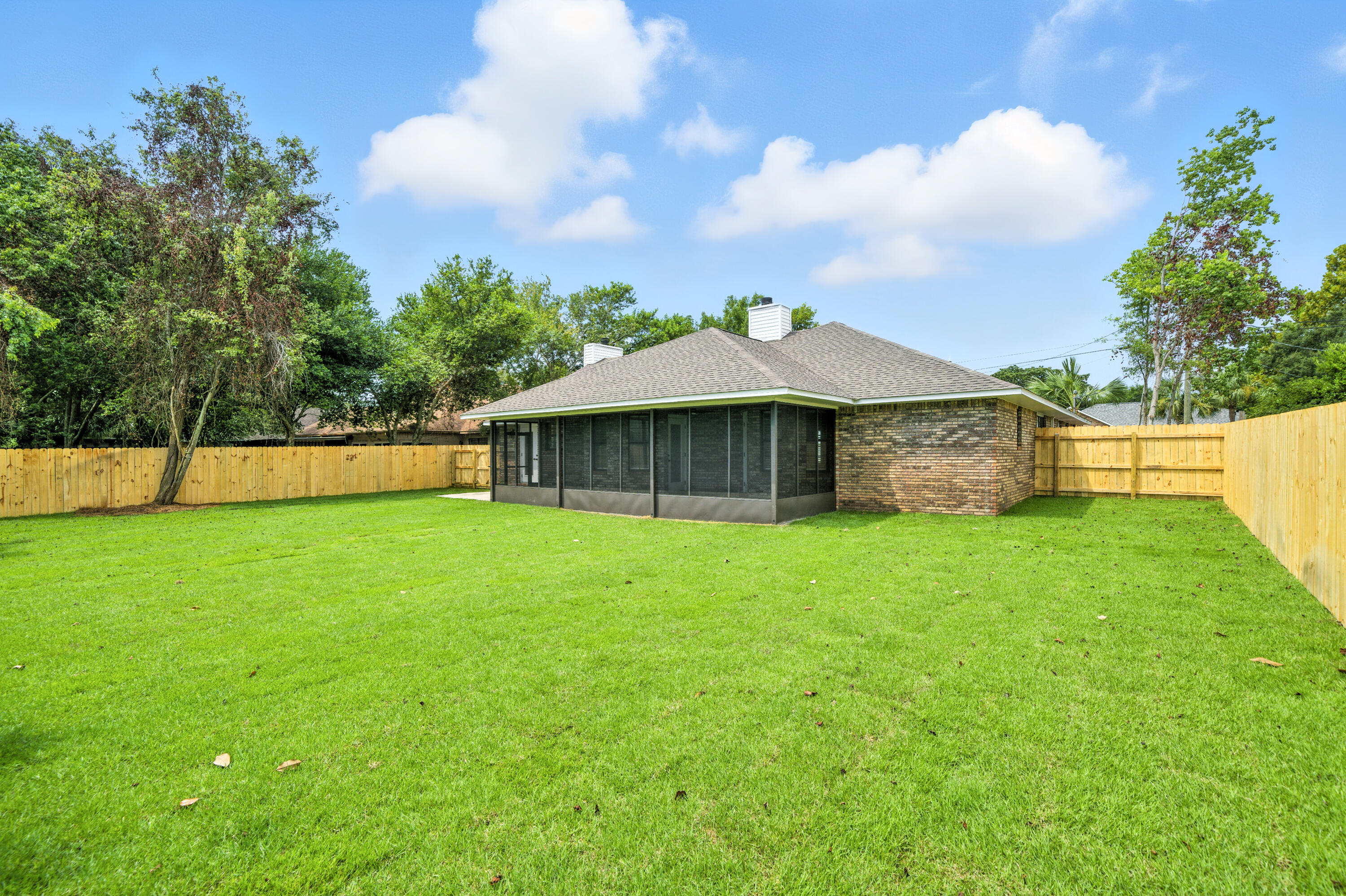 KELL-AIRE GARDENS - Residential