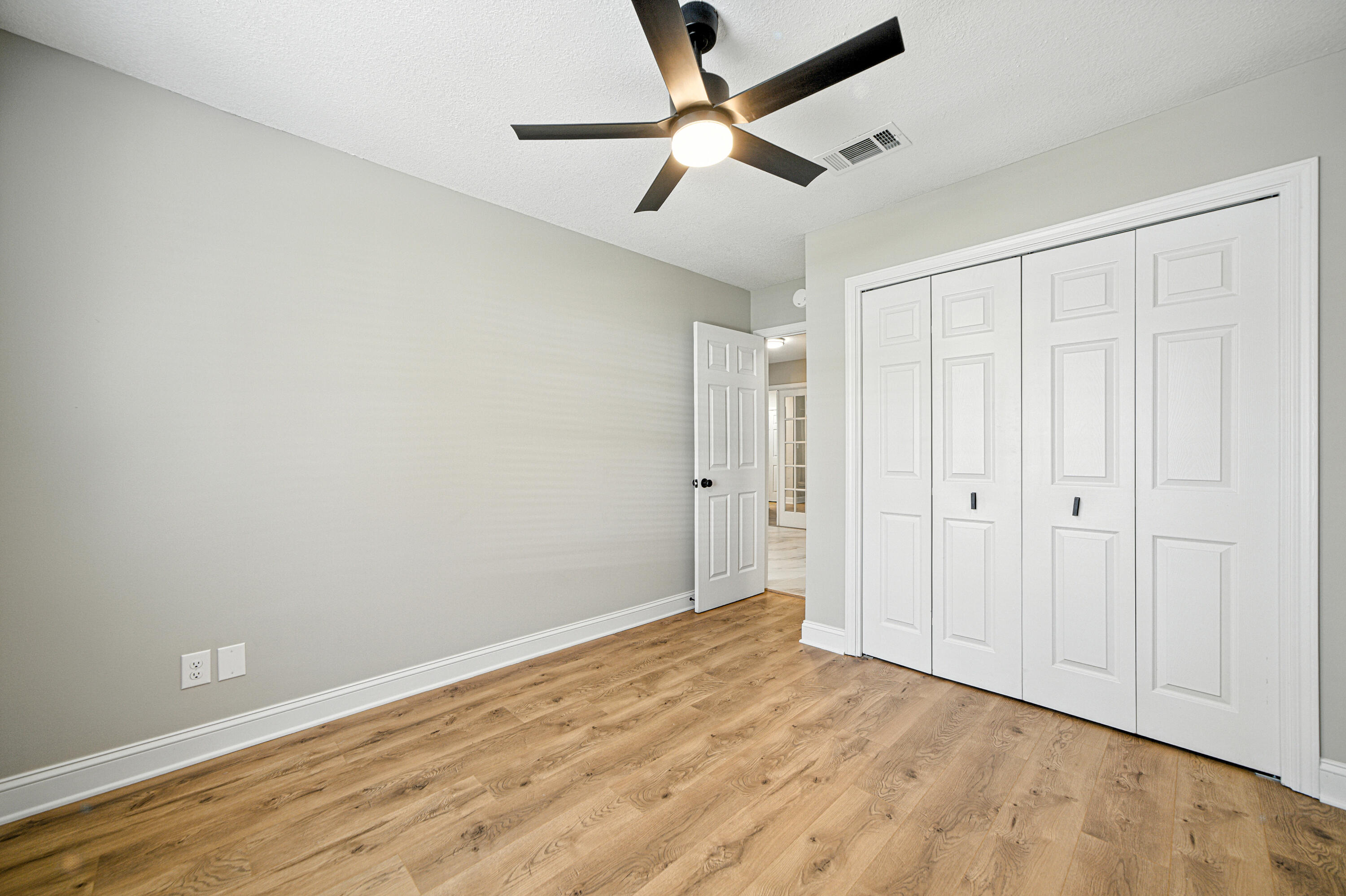 KELL-AIRE GARDENS - Residential