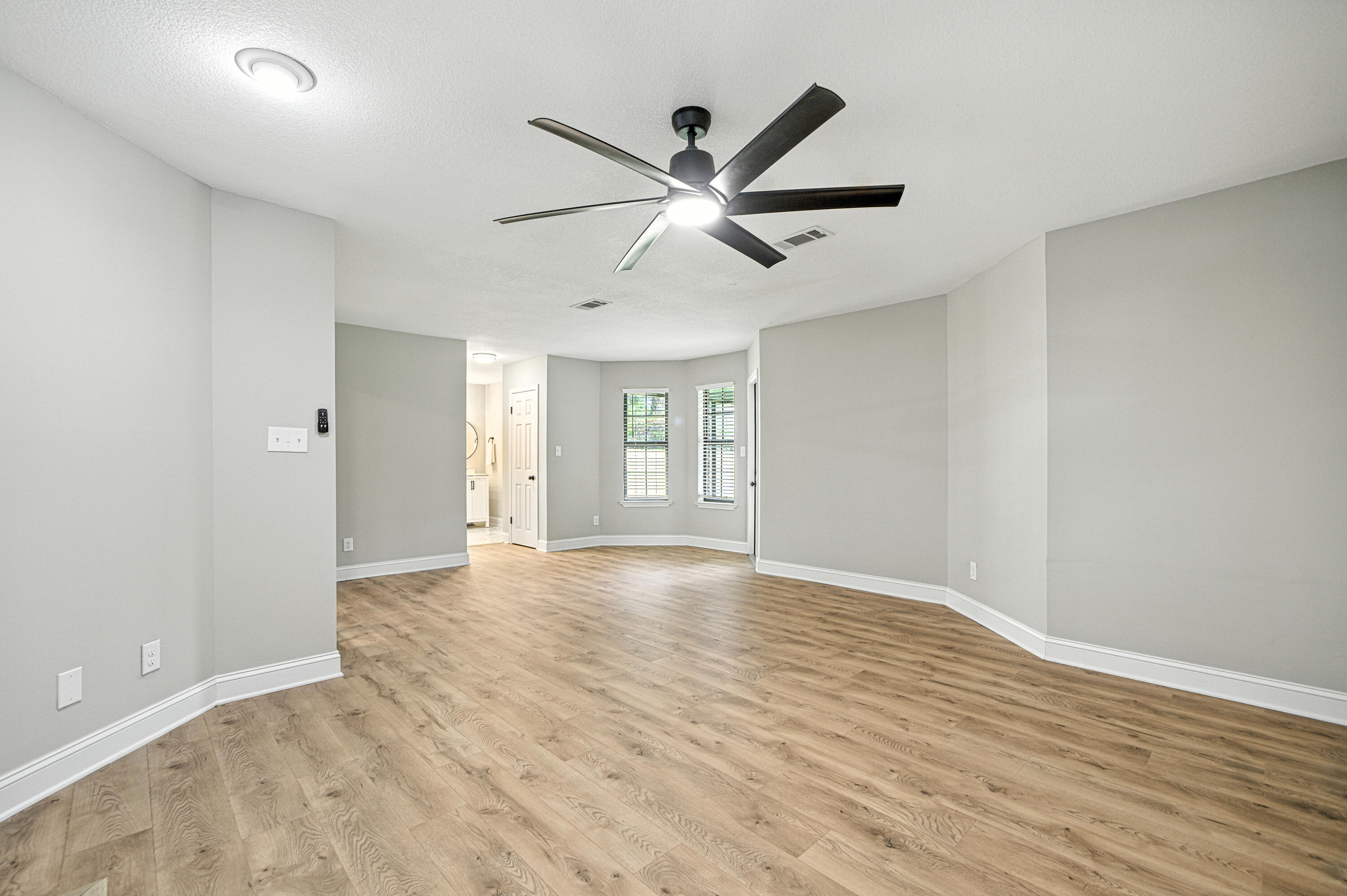 KELL-AIRE GARDENS - Residential