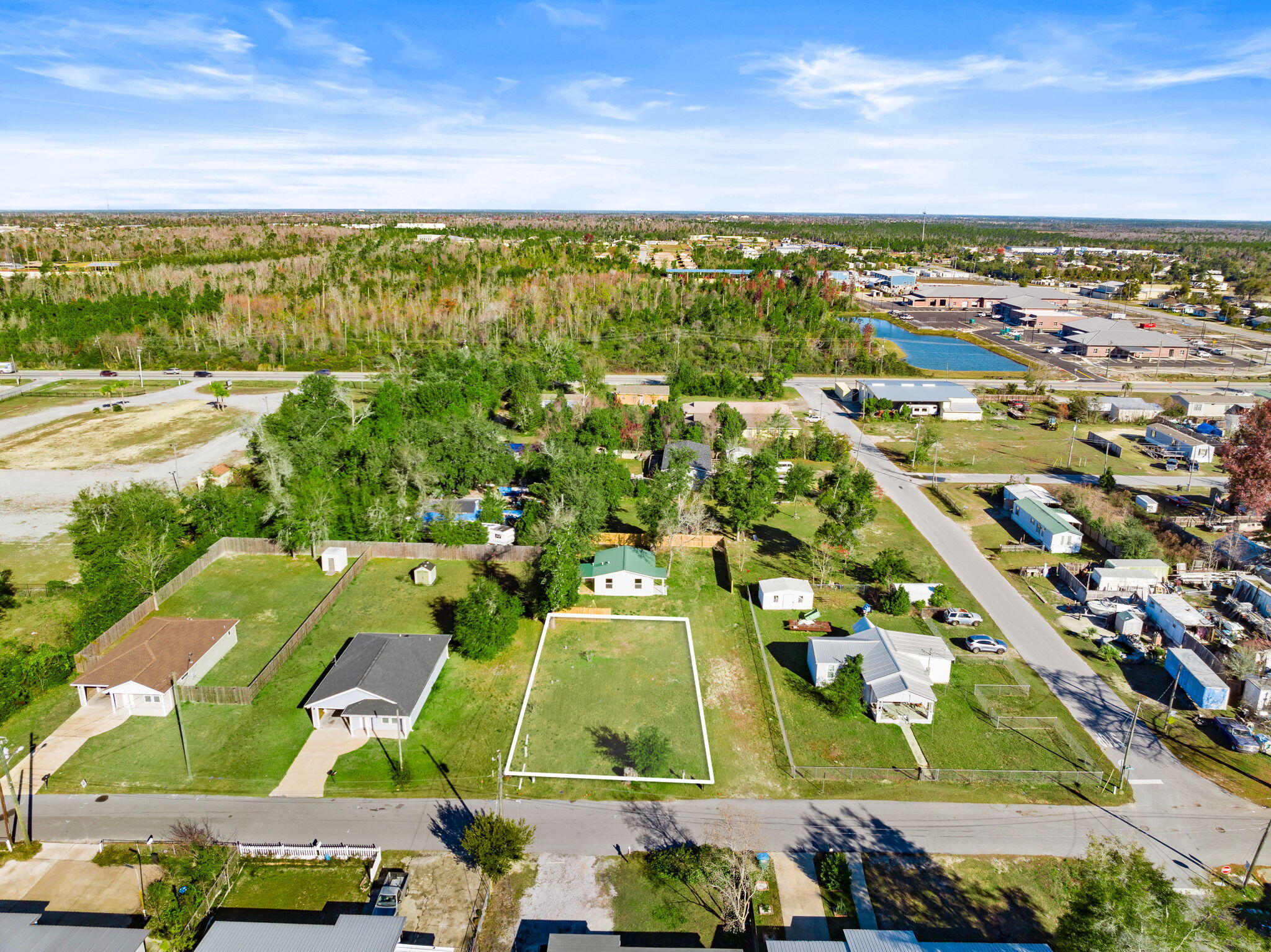 NO RECORDED SUBDIVISION - Land