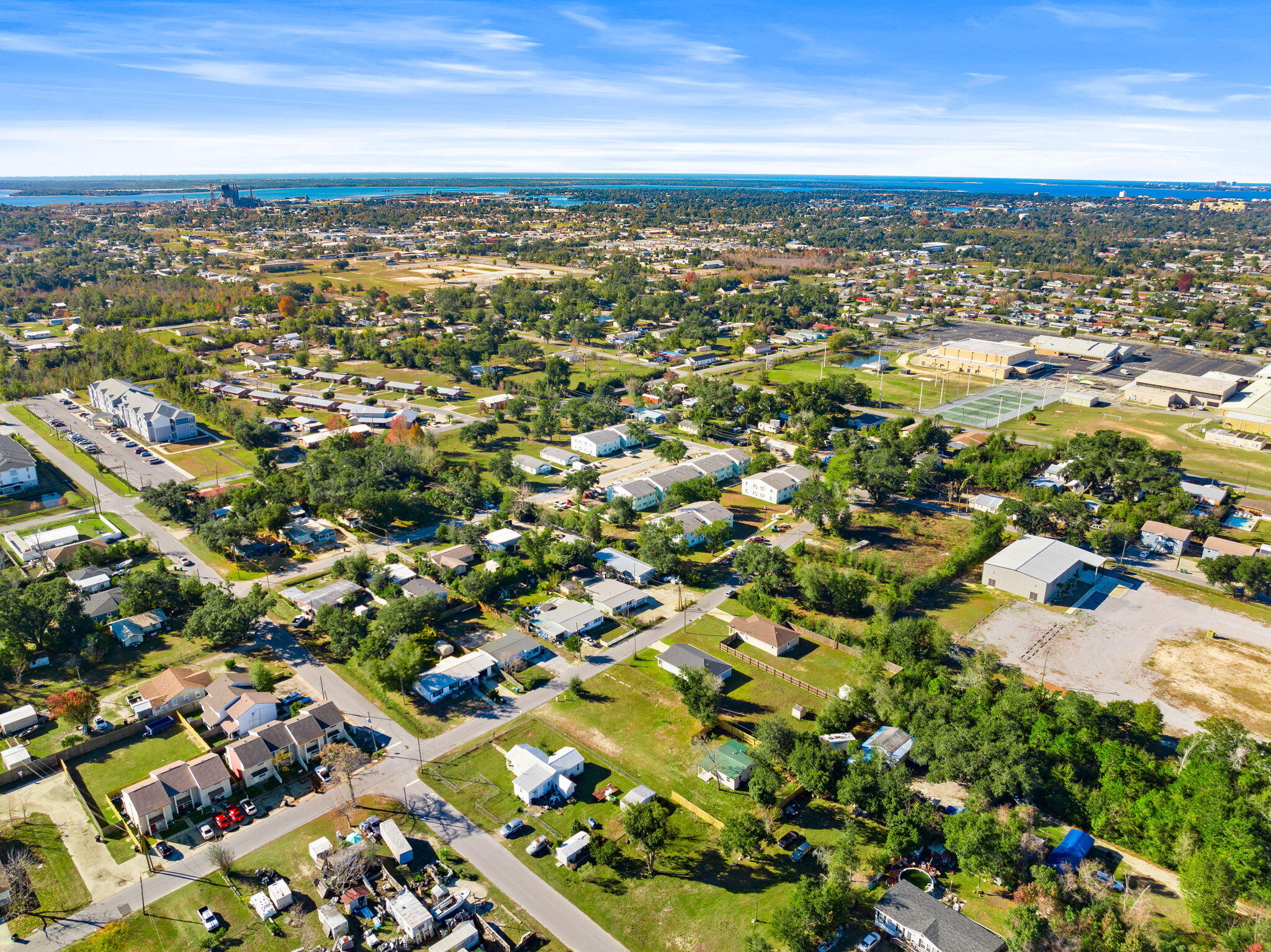 NO RECORDED SUBDIVISION - Land