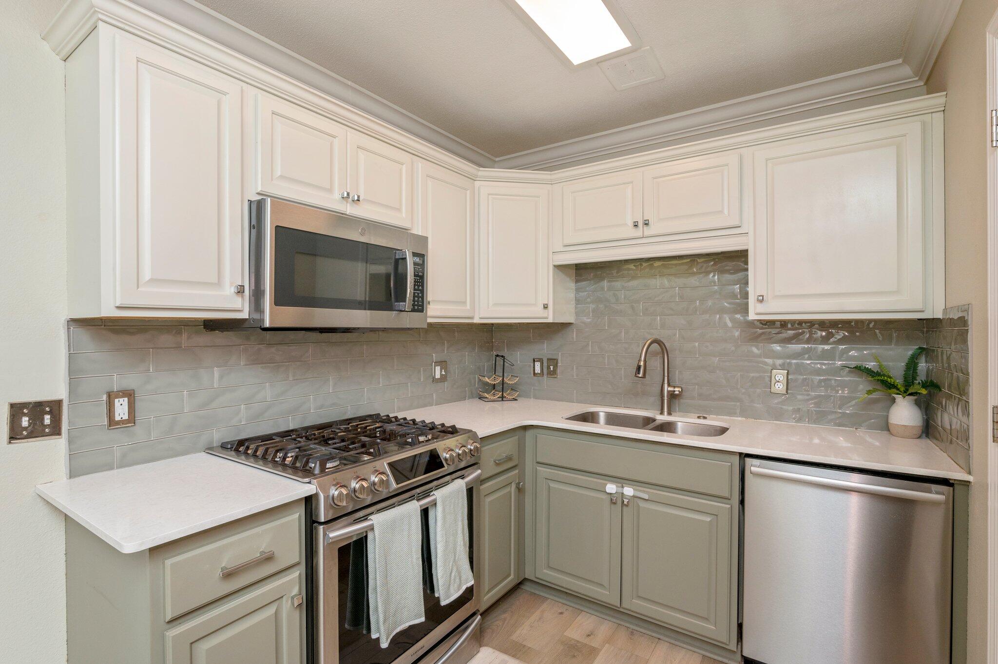 QUIET OAKS S/D - Residential