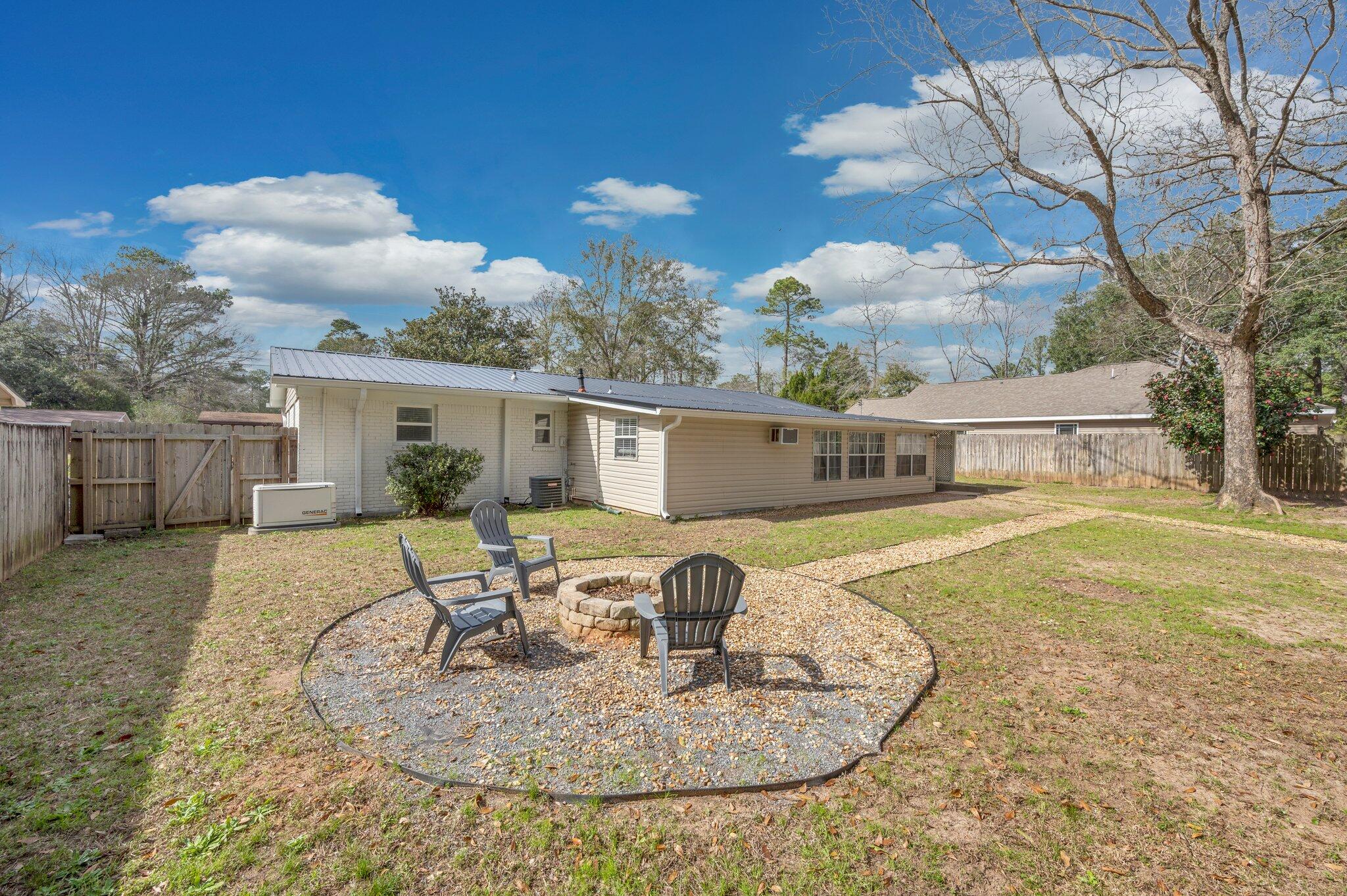 QUIET OAKS S/D - Residential