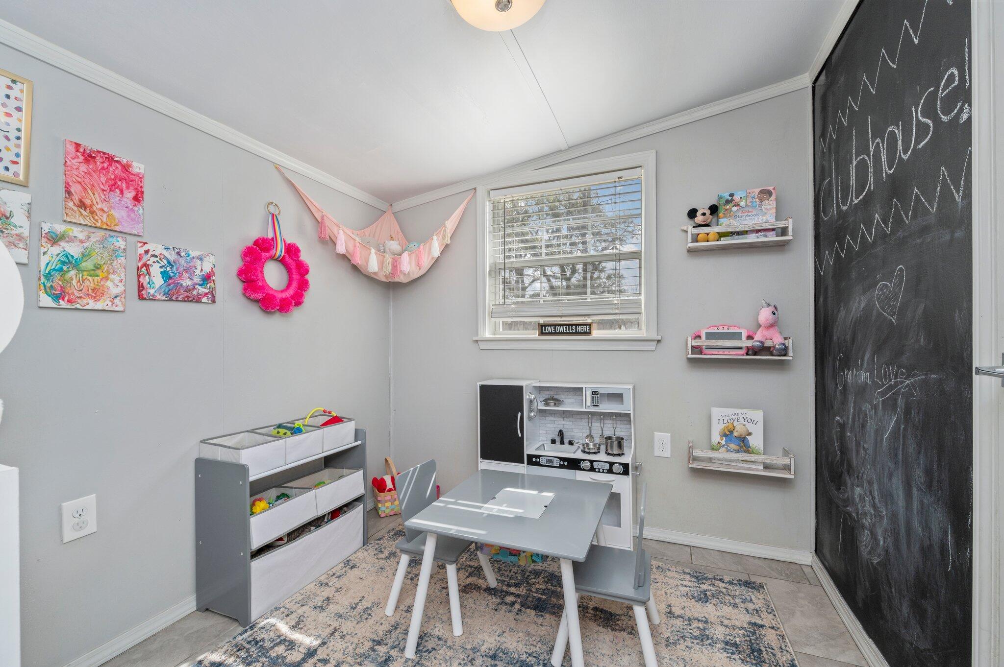 QUIET OAKS S/D - Residential