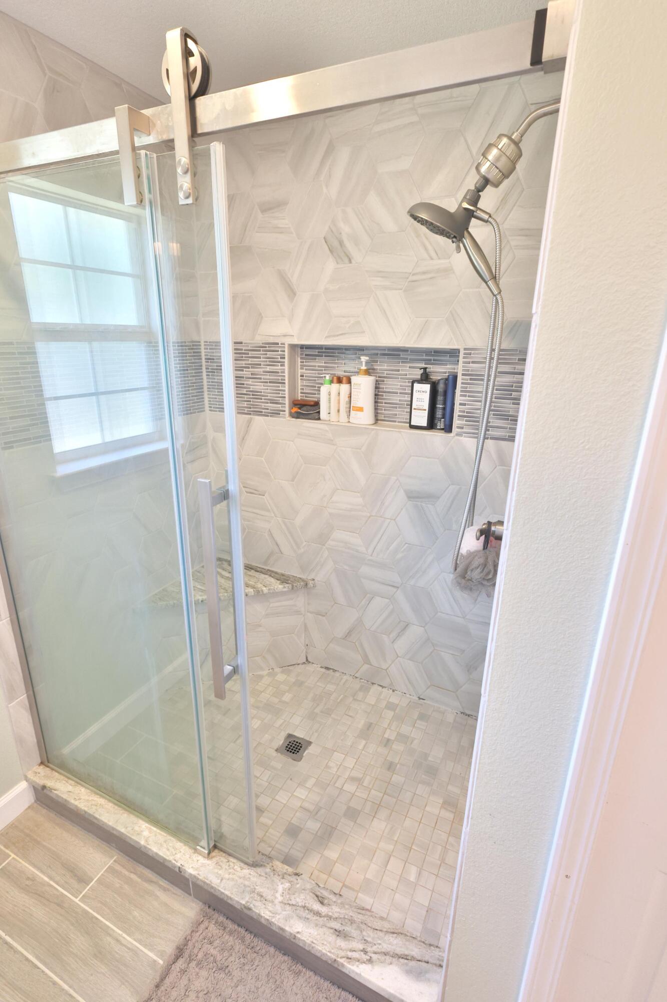 NAVARRE 2ND ADDITION - Residential