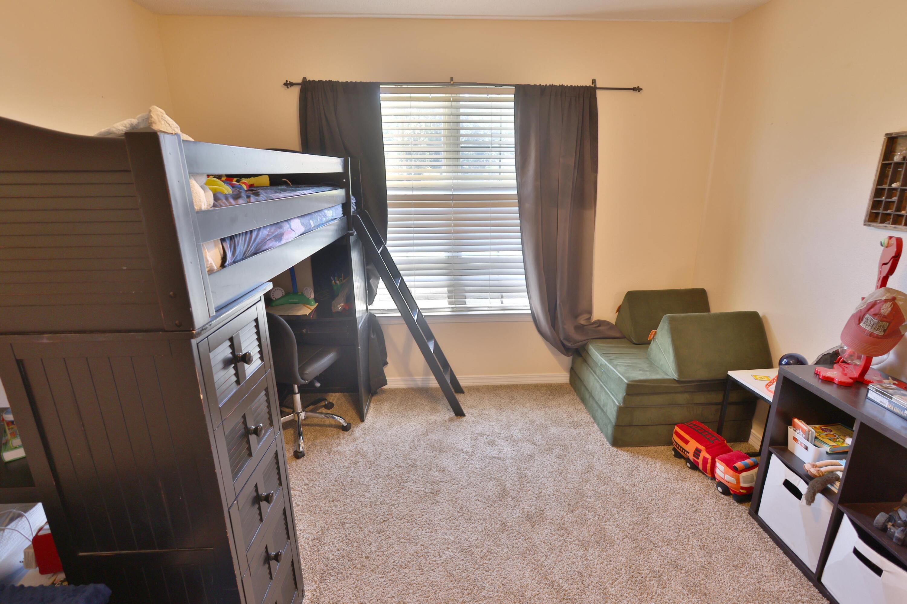 NAVARRE 2ND ADDITION - Residential
