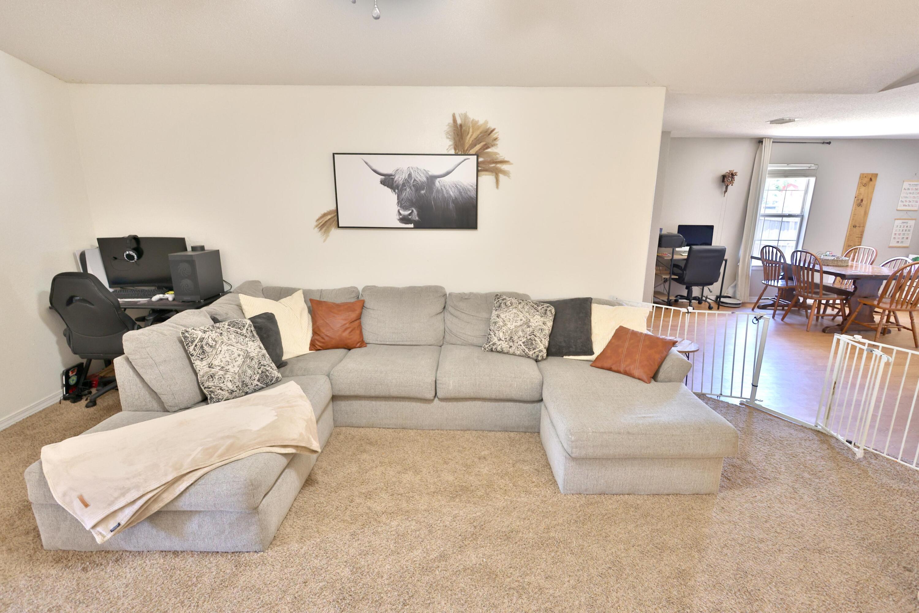 NAVARRE 2ND ADDITION - Residential