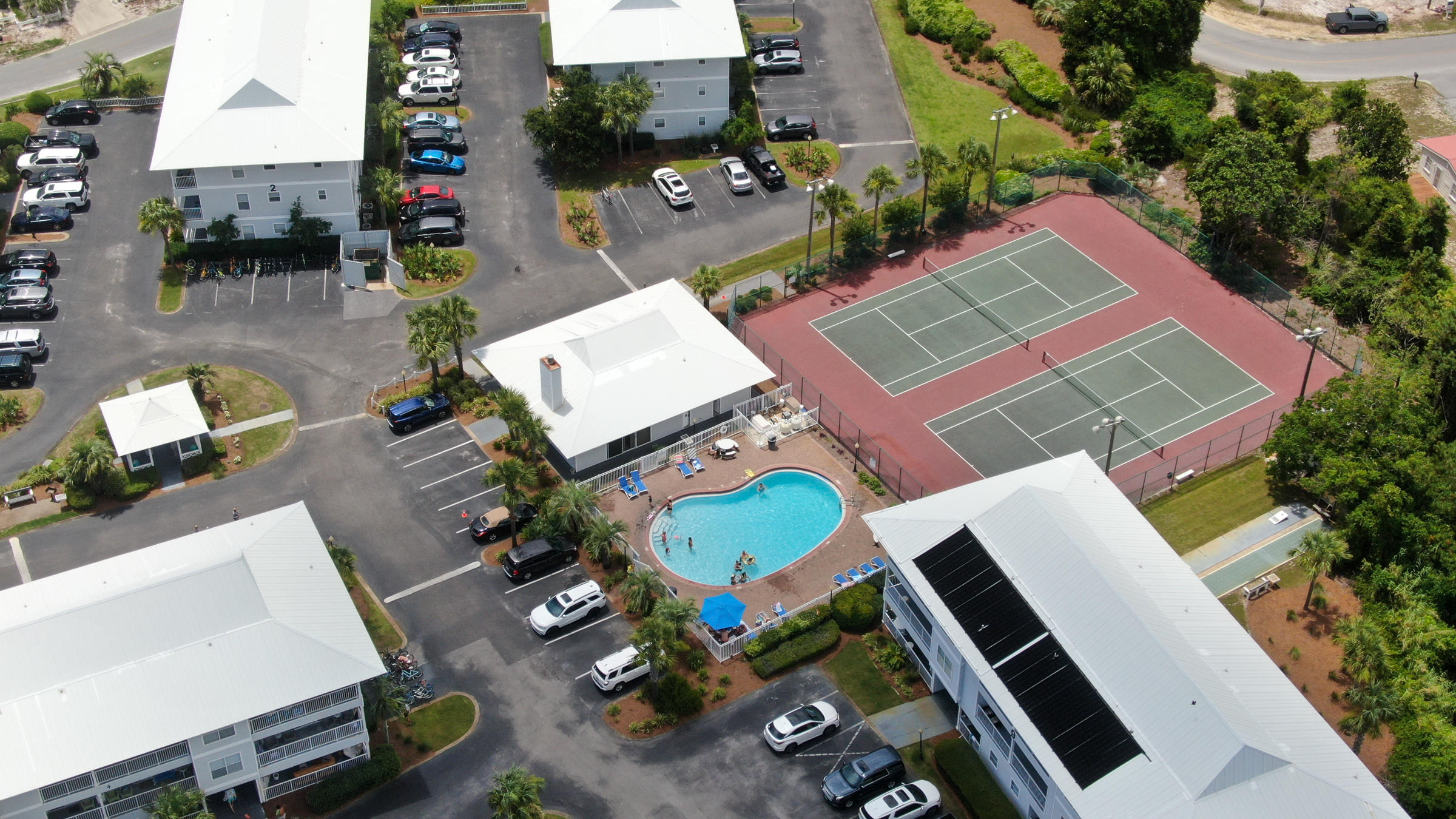 BEACHSIDE VILLAS CONDO - Residential