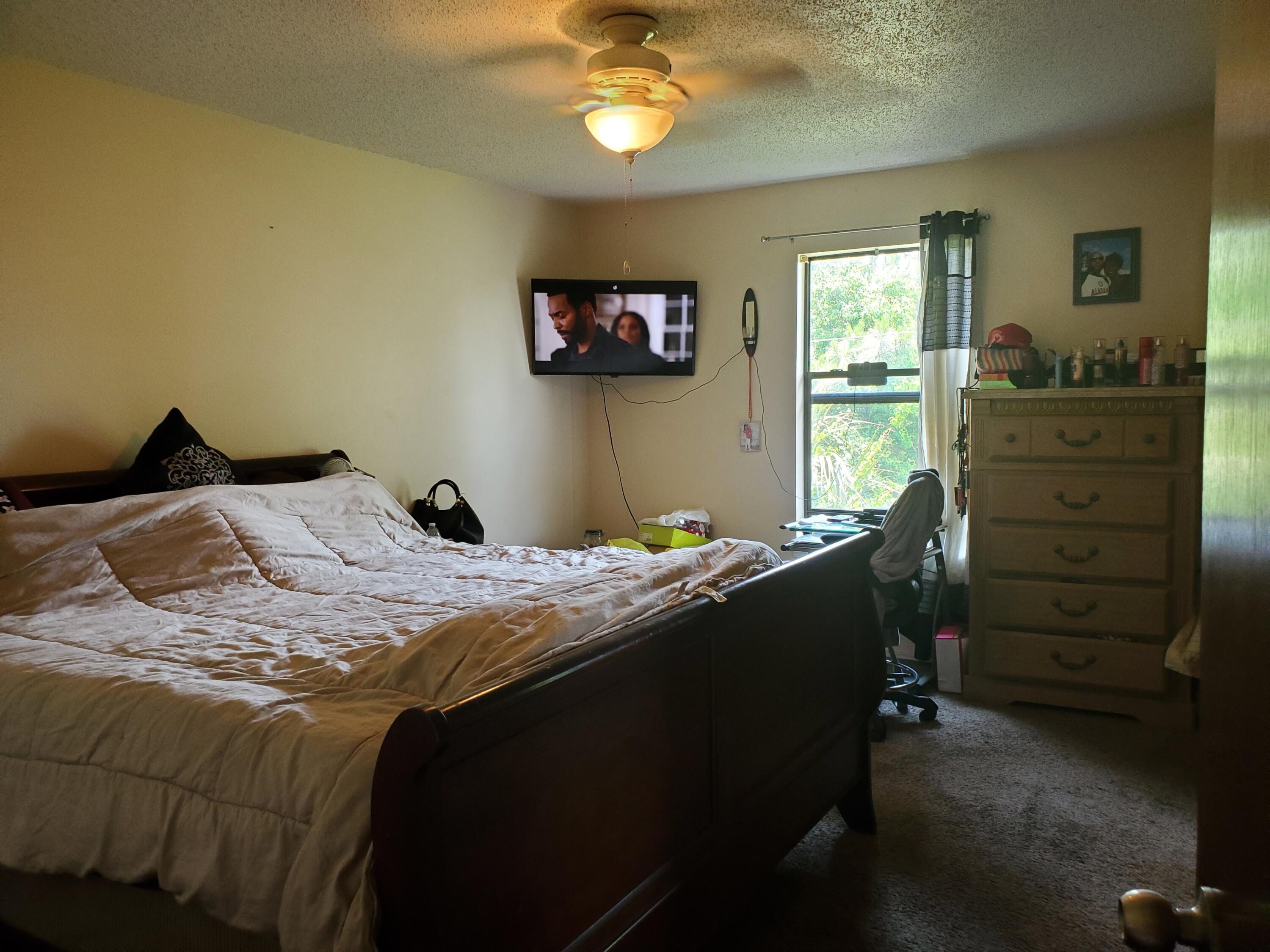 SOIGNE (SOUNDSIDE) - Residential