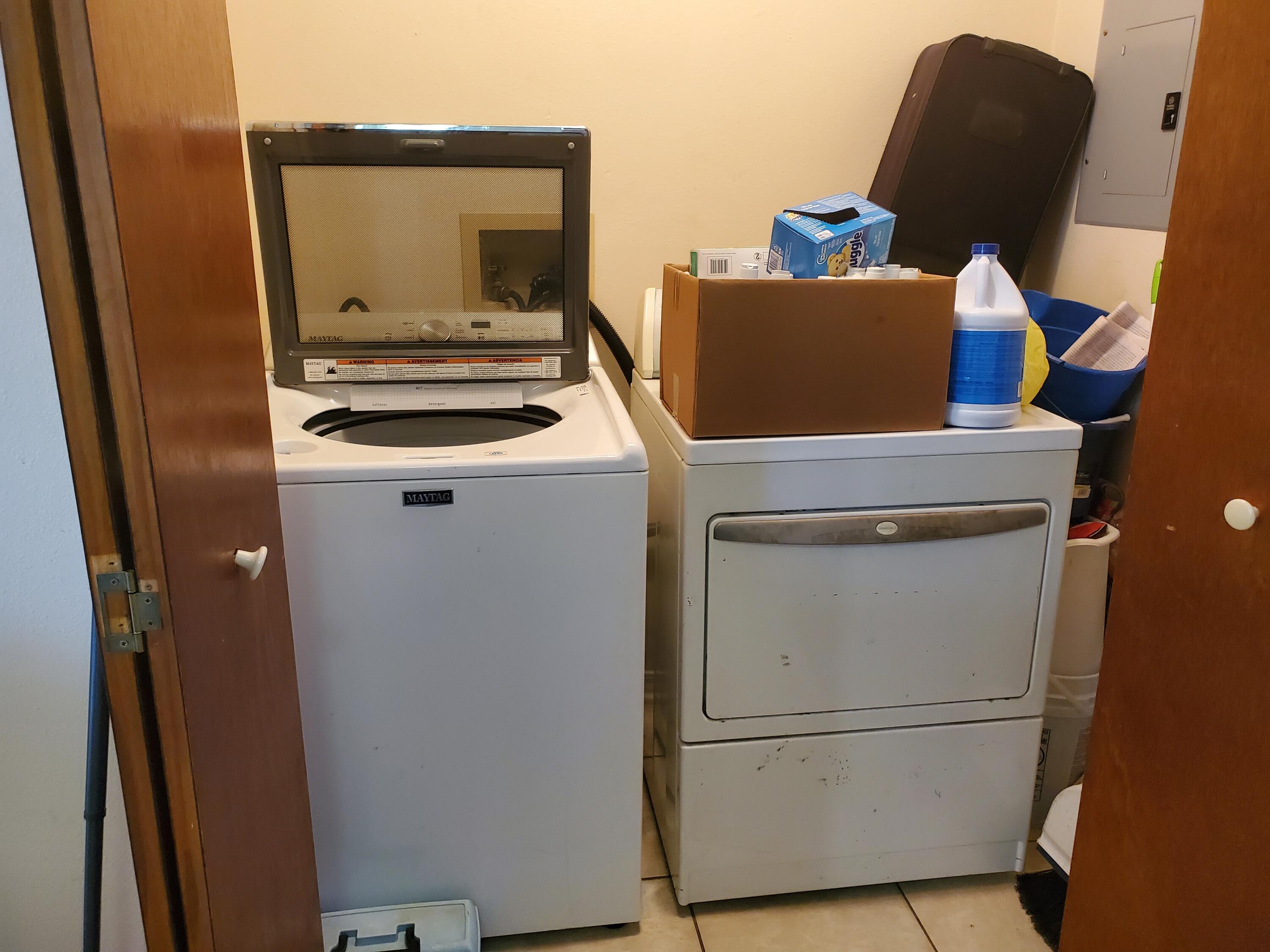 SOIGNE (SOUNDSIDE) - Residential