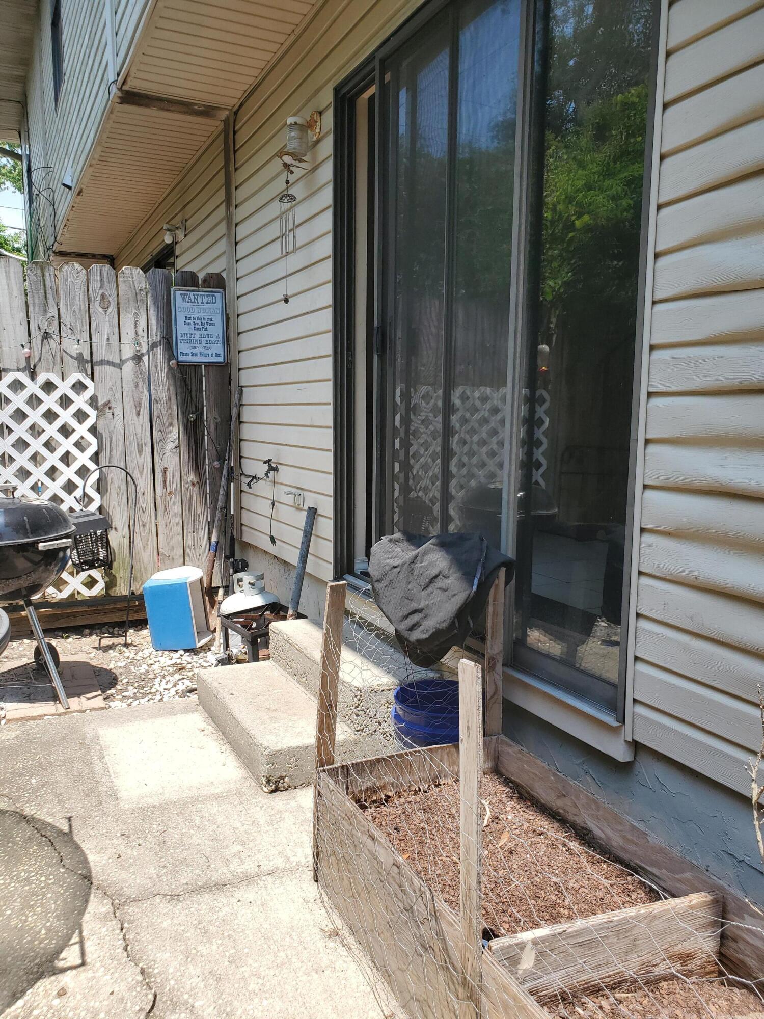 SOIGNE (SOUNDSIDE) - Residential