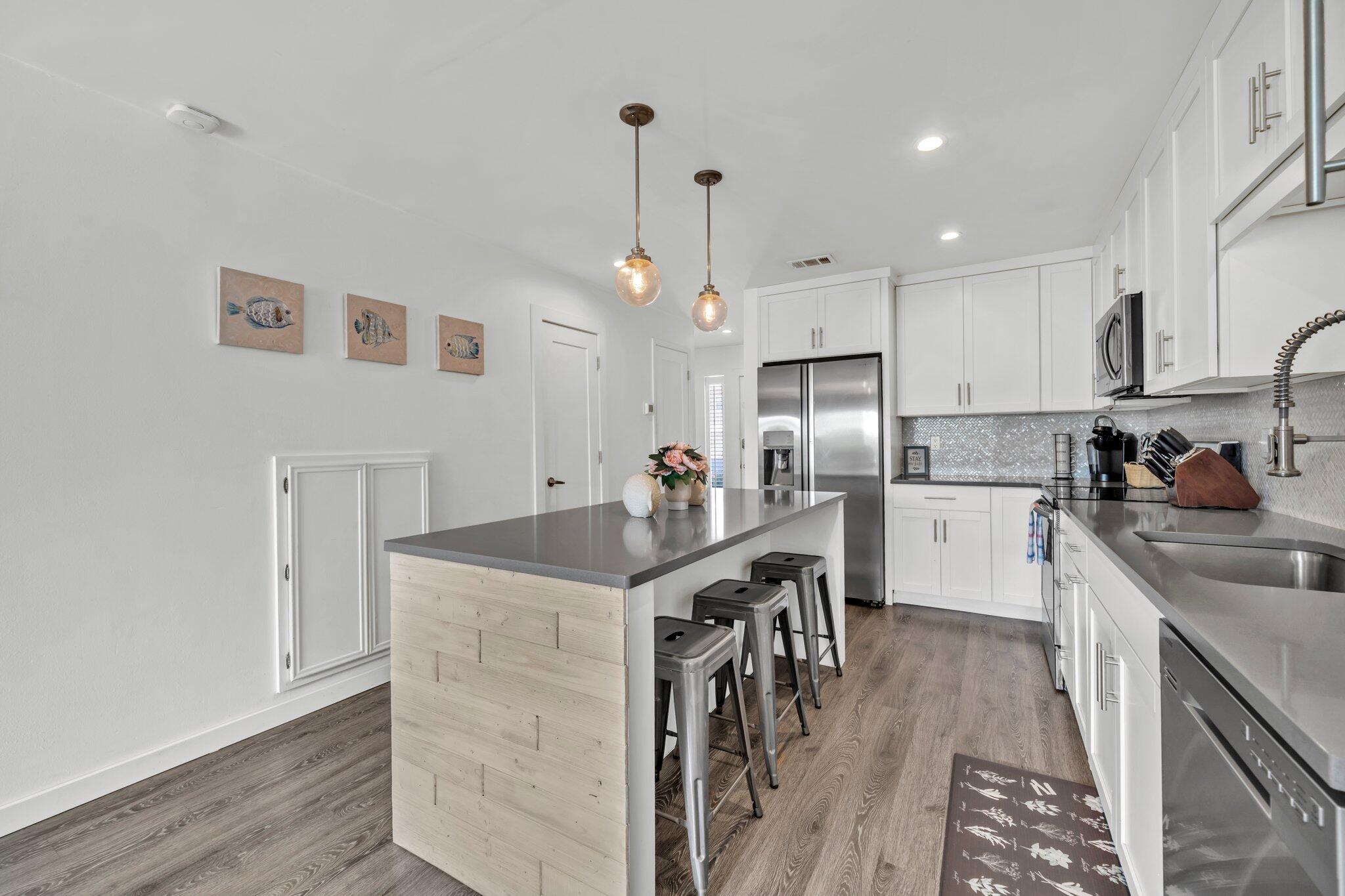 HOLIDAY ISLE - Residential