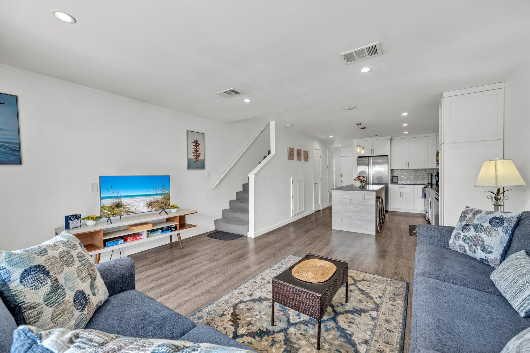 HOLIDAY ISLE - Residential