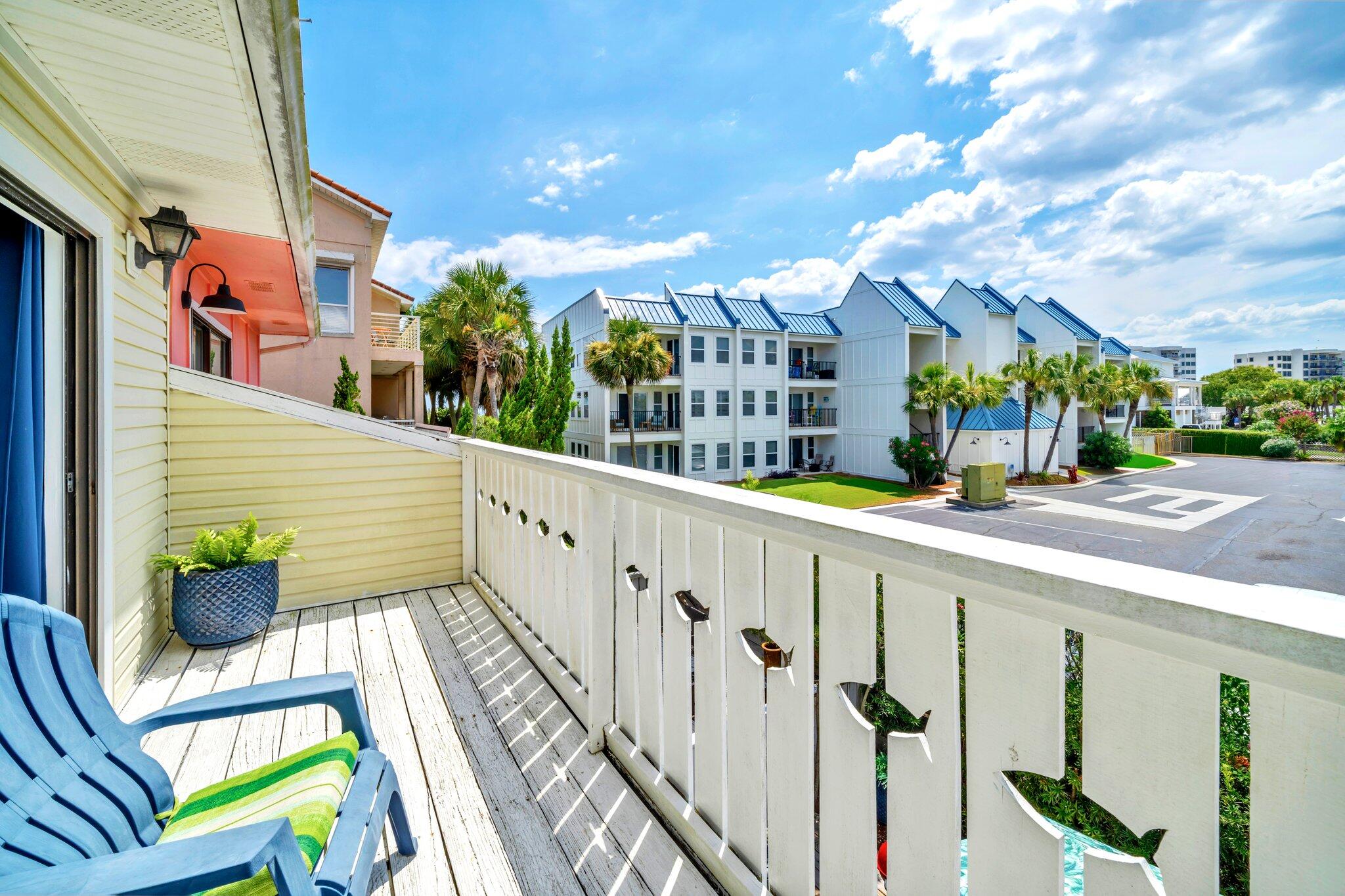 HOLIDAY ISLE - Residential