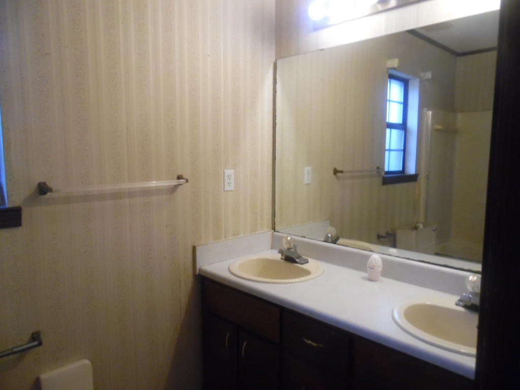 PAGE PLACE - Residential