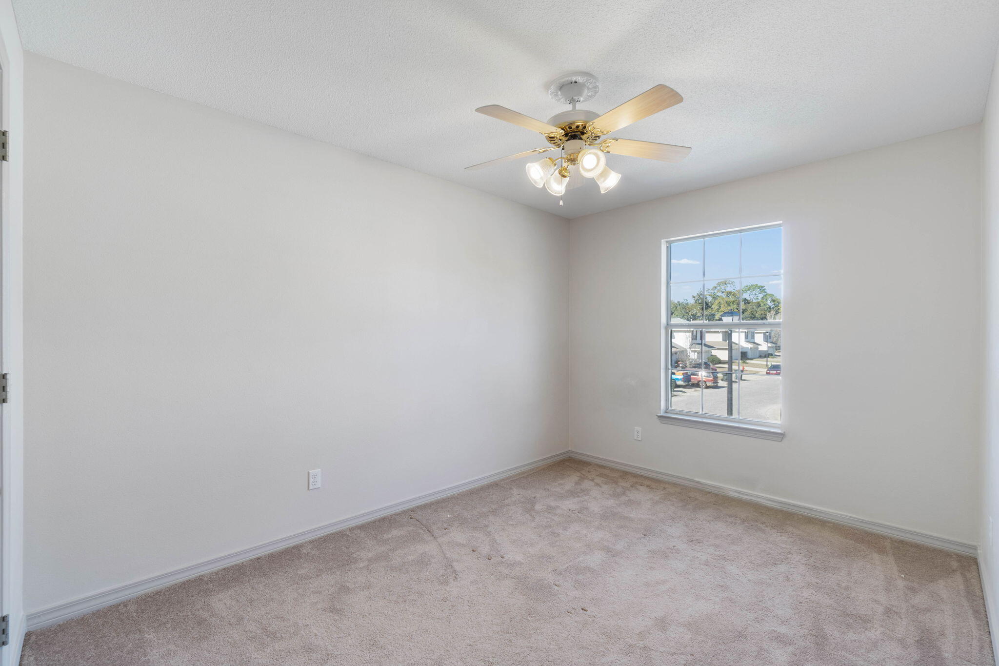 THE COTTAGES OF HAMILTON BRIDGE - Residential Lease