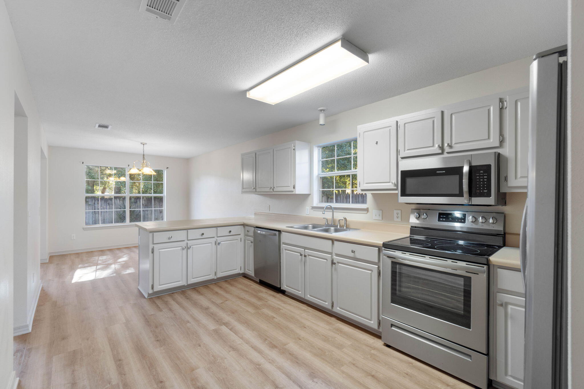 THE COTTAGES OF HAMILTON BRIDGE - Residential Lease