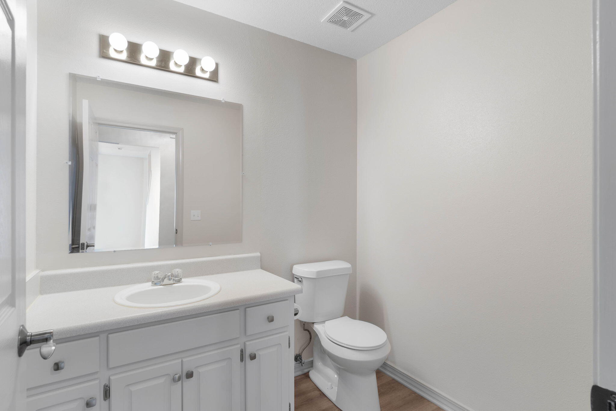 THE COTTAGES OF HAMILTON BRIDGE - Residential Lease