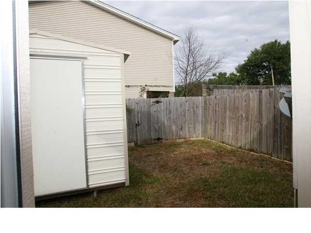 VIKING MANOR PH 1 - Residential Lease