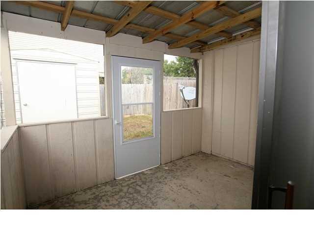 VIKING MANOR PH 1 - Residential Lease