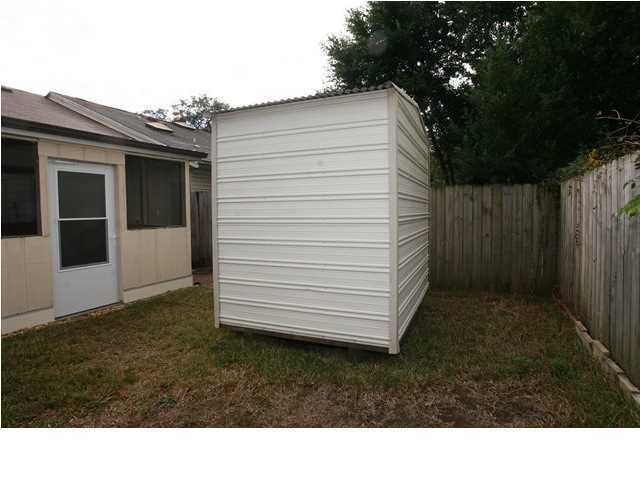 VIKING MANOR PH 1 - Residential Lease