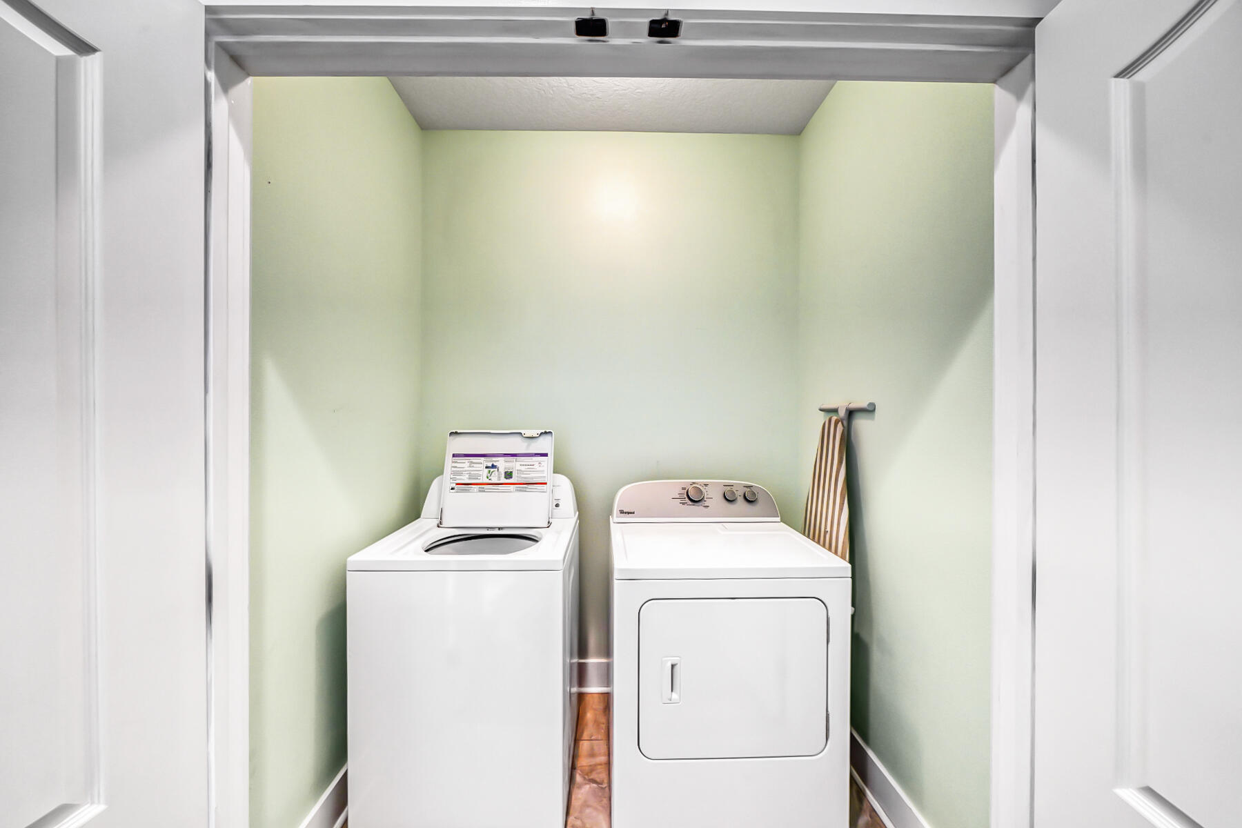 CRYSTAL BEACH - Residential