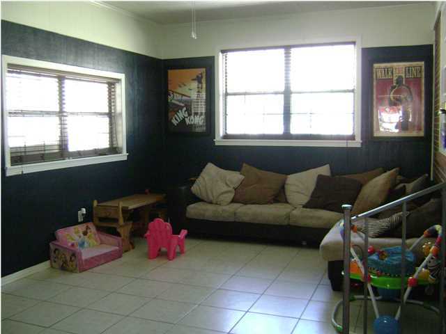 OAK LAWN - Residential