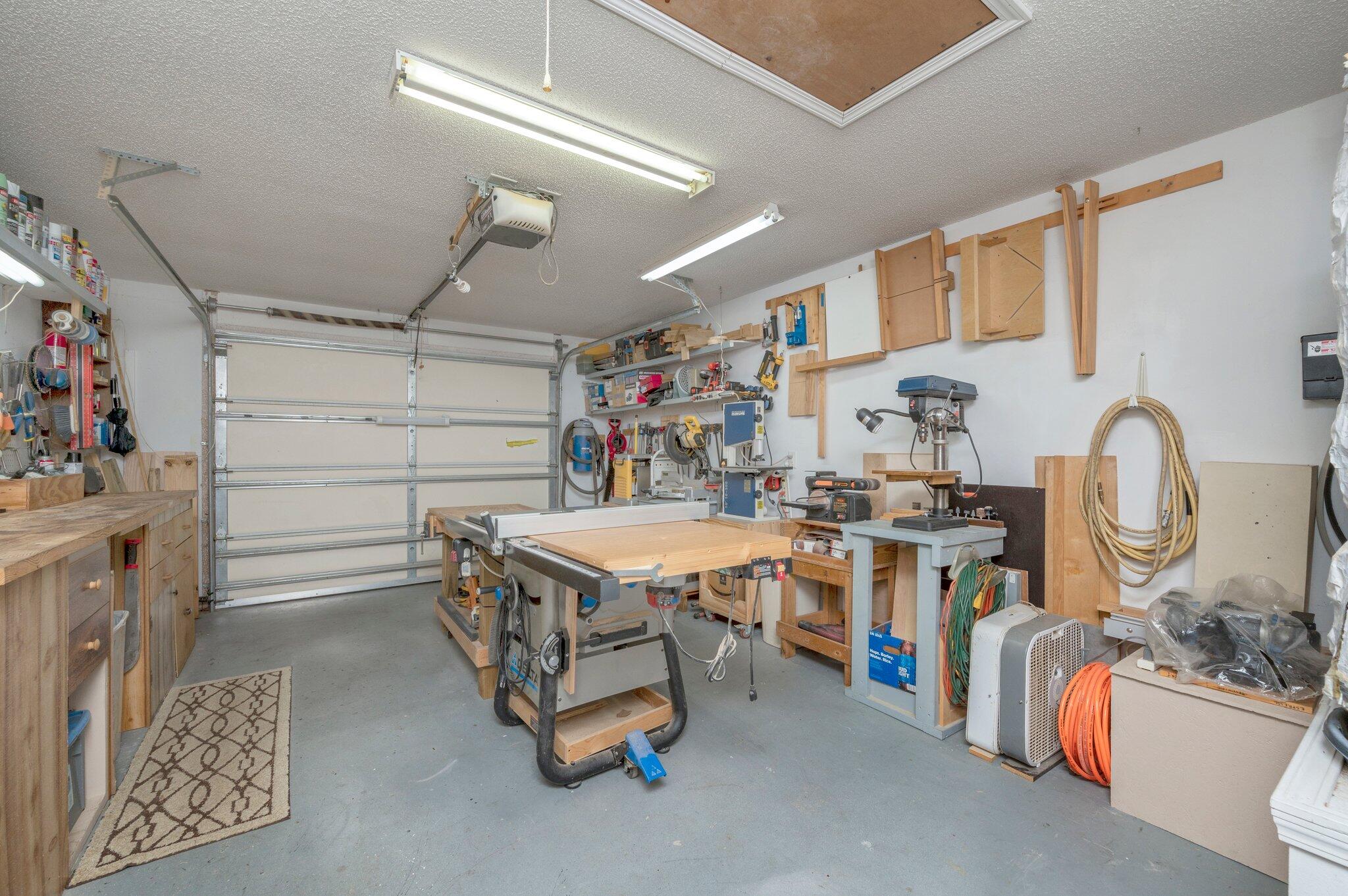 THE PINES - Residential