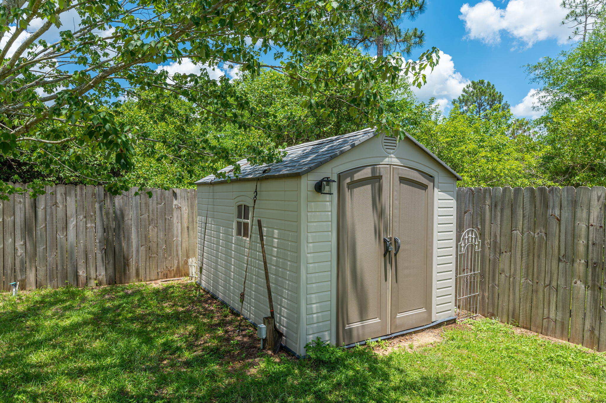 THE PINES - Residential