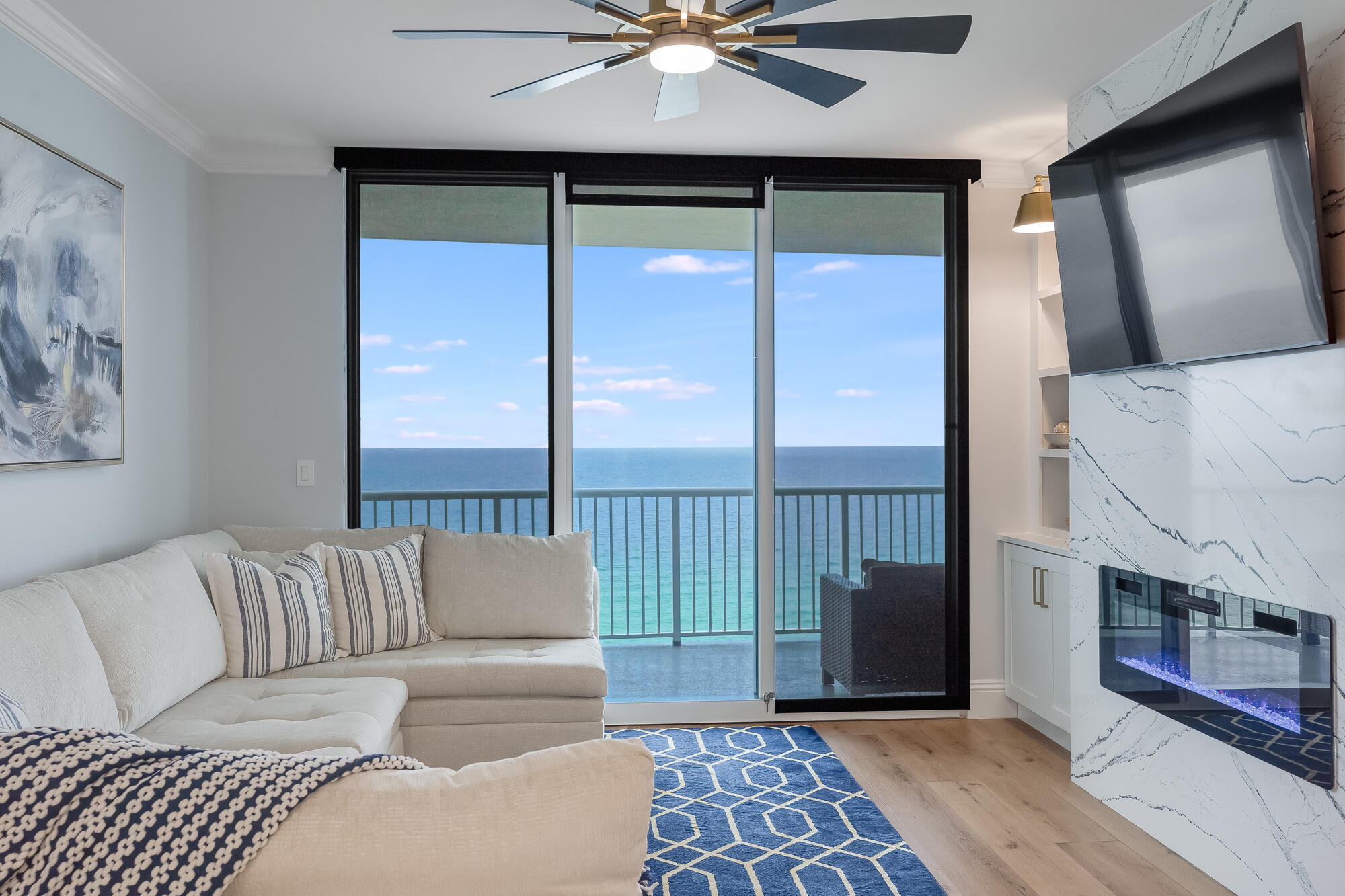 PALAZZO CONDOMINIUM - Residential