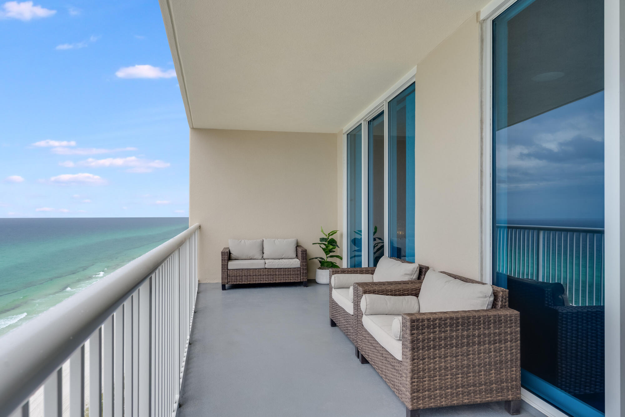 PALAZZO CONDOMINIUM - Residential