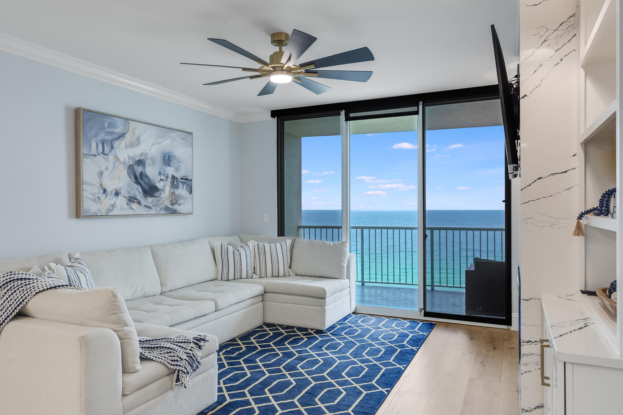 PALAZZO CONDOMINIUM - Residential
