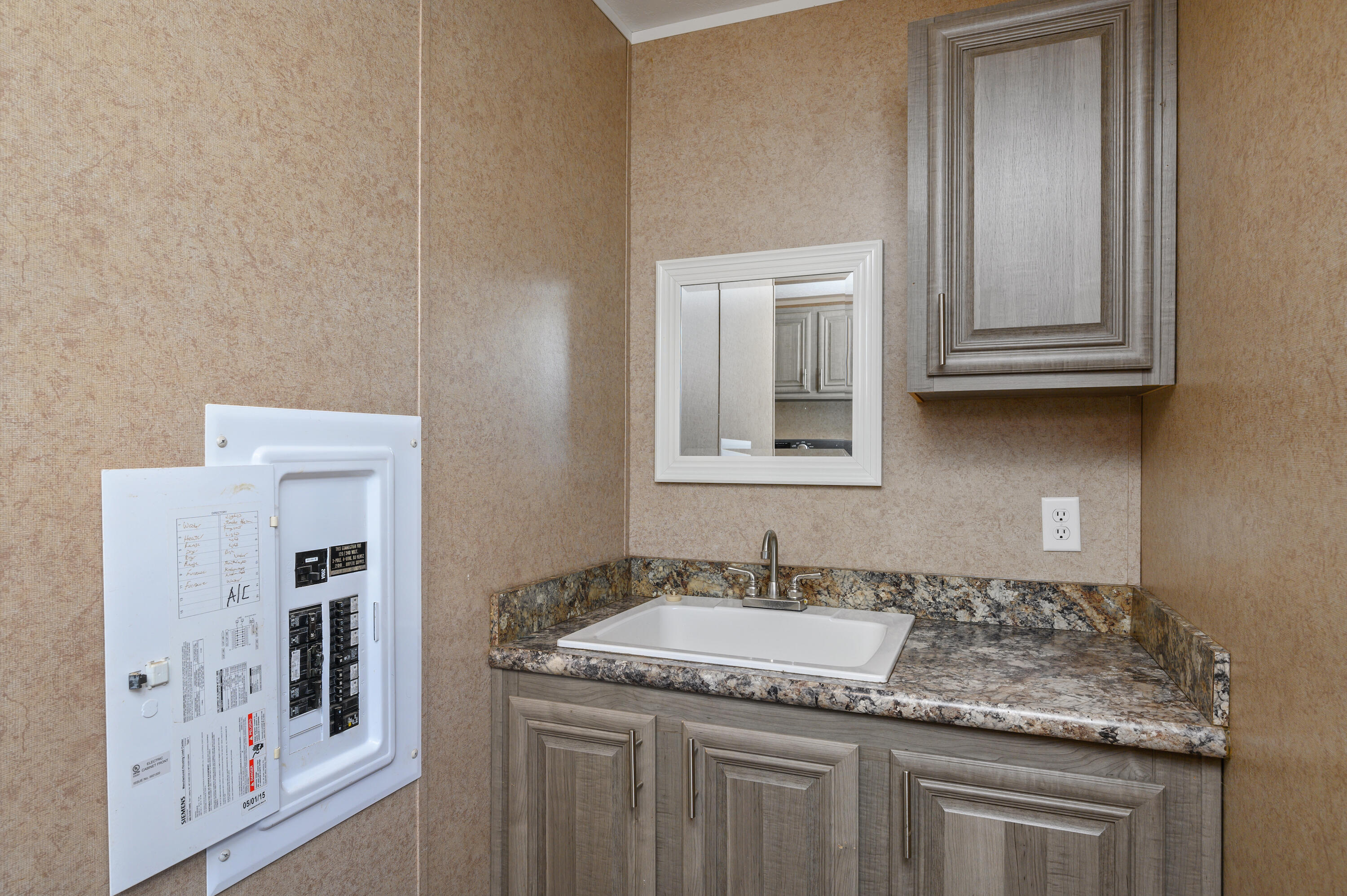 OAKWOOD HILLS UNIT 1 - Residential